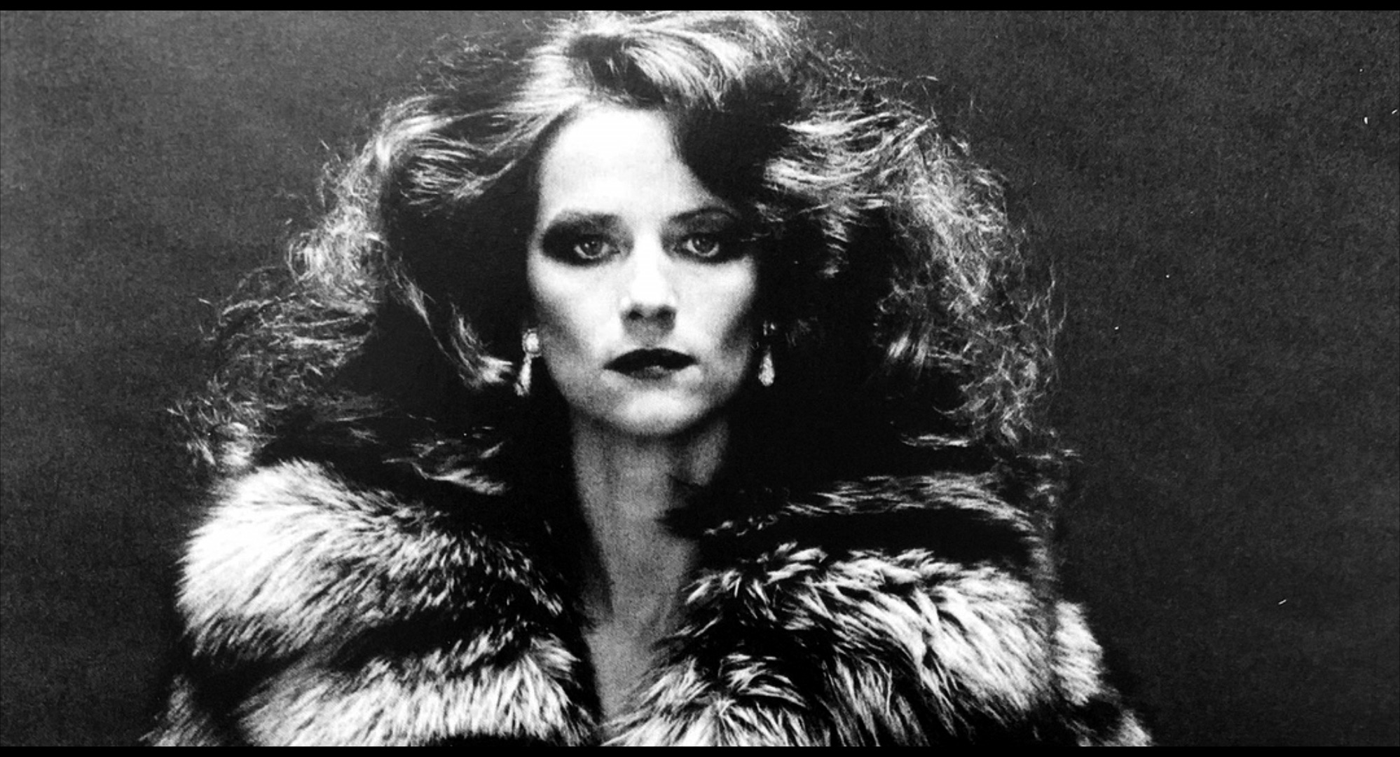HELMUT NEWTON L'EFFRONTÉ_Charlotte Rampling © The Helmut Newton Estate _ Maconochie Photography.jpg