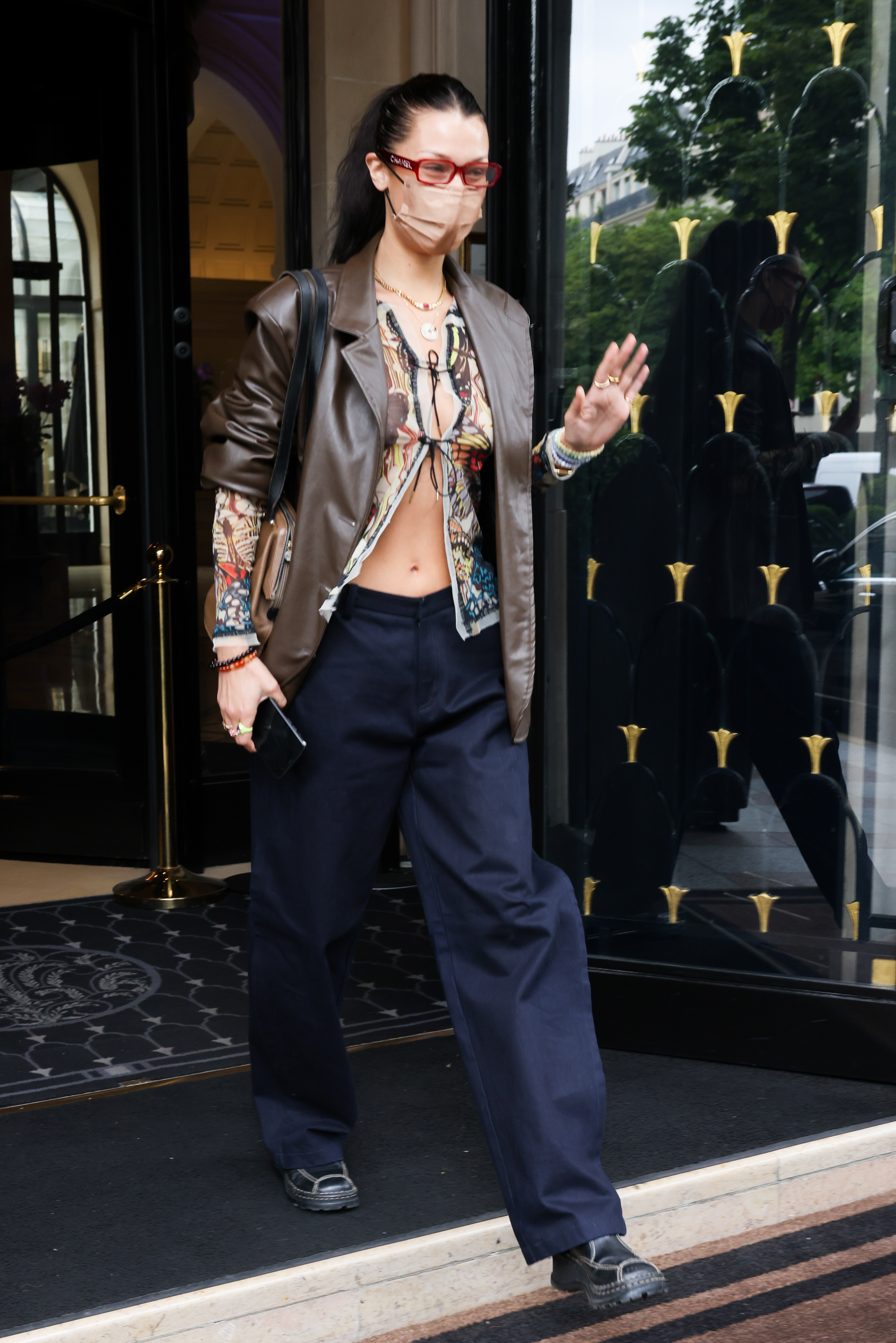 Bella Hadid S Street Style 90s Fashion And Y2k Summer Outfits I D