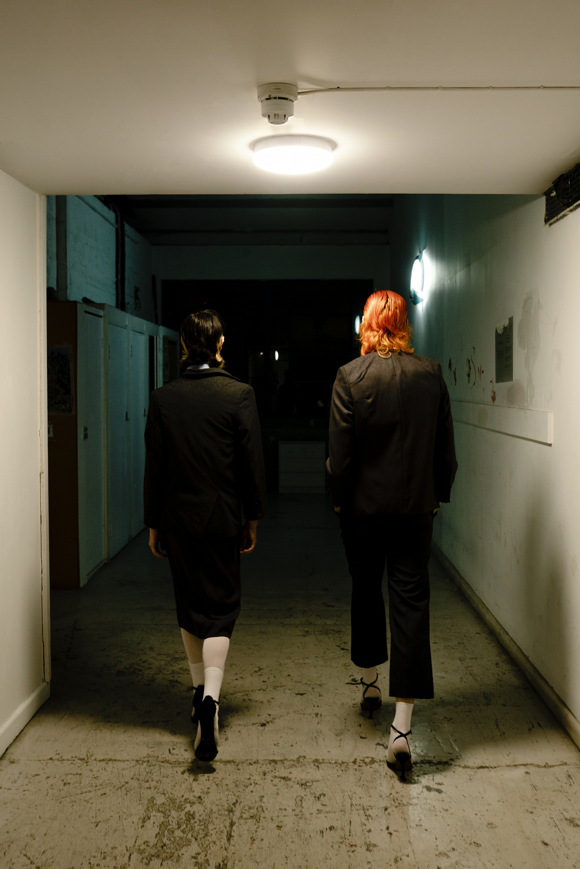 Intervista a Kiki e Donna per l'editoriale del fotografo Carlos Duro Yagüe con styling di Brando Prizzon