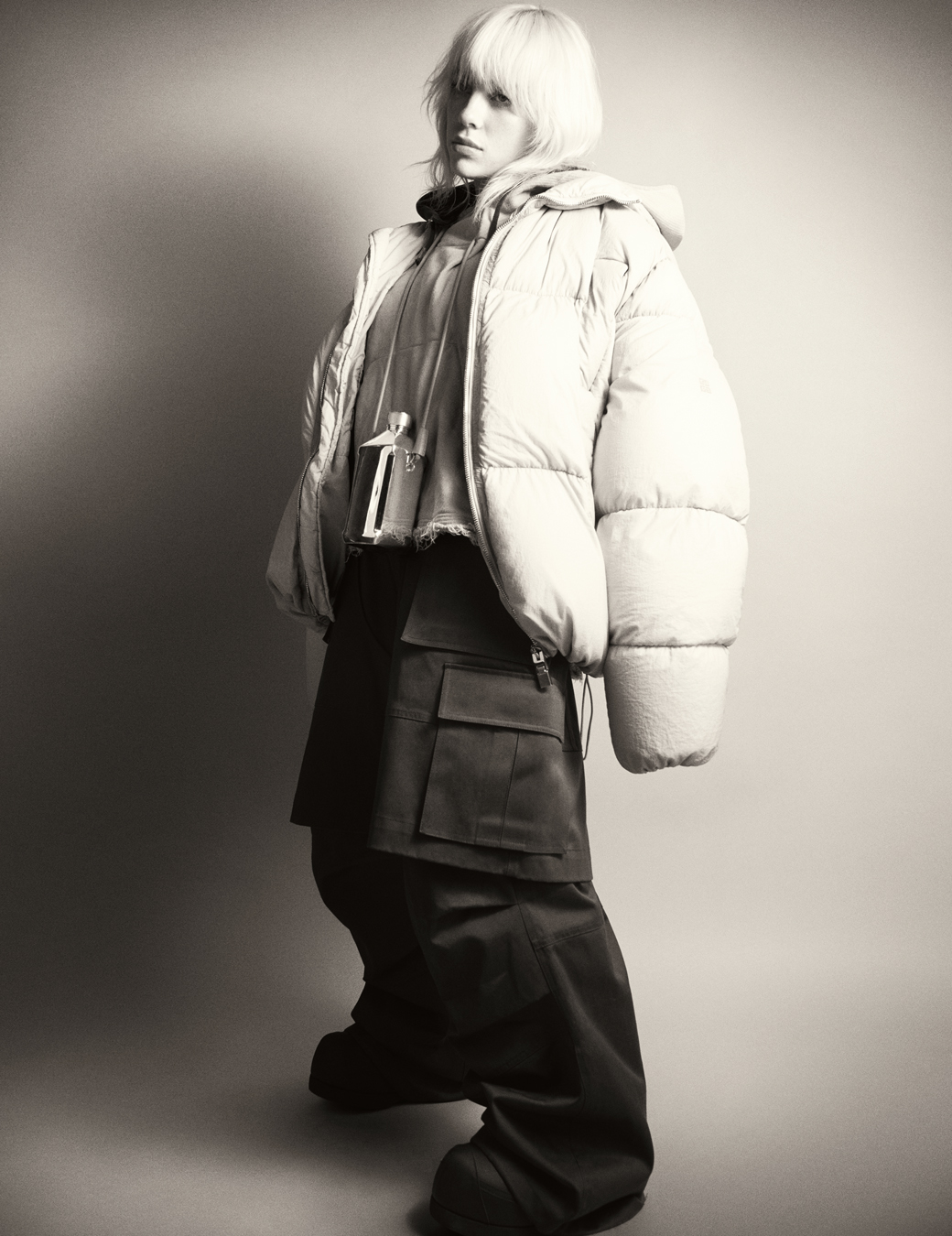 20210608_ID_BillieEilish_SHOT01_049_V4_CMYK_FINAL.jpg