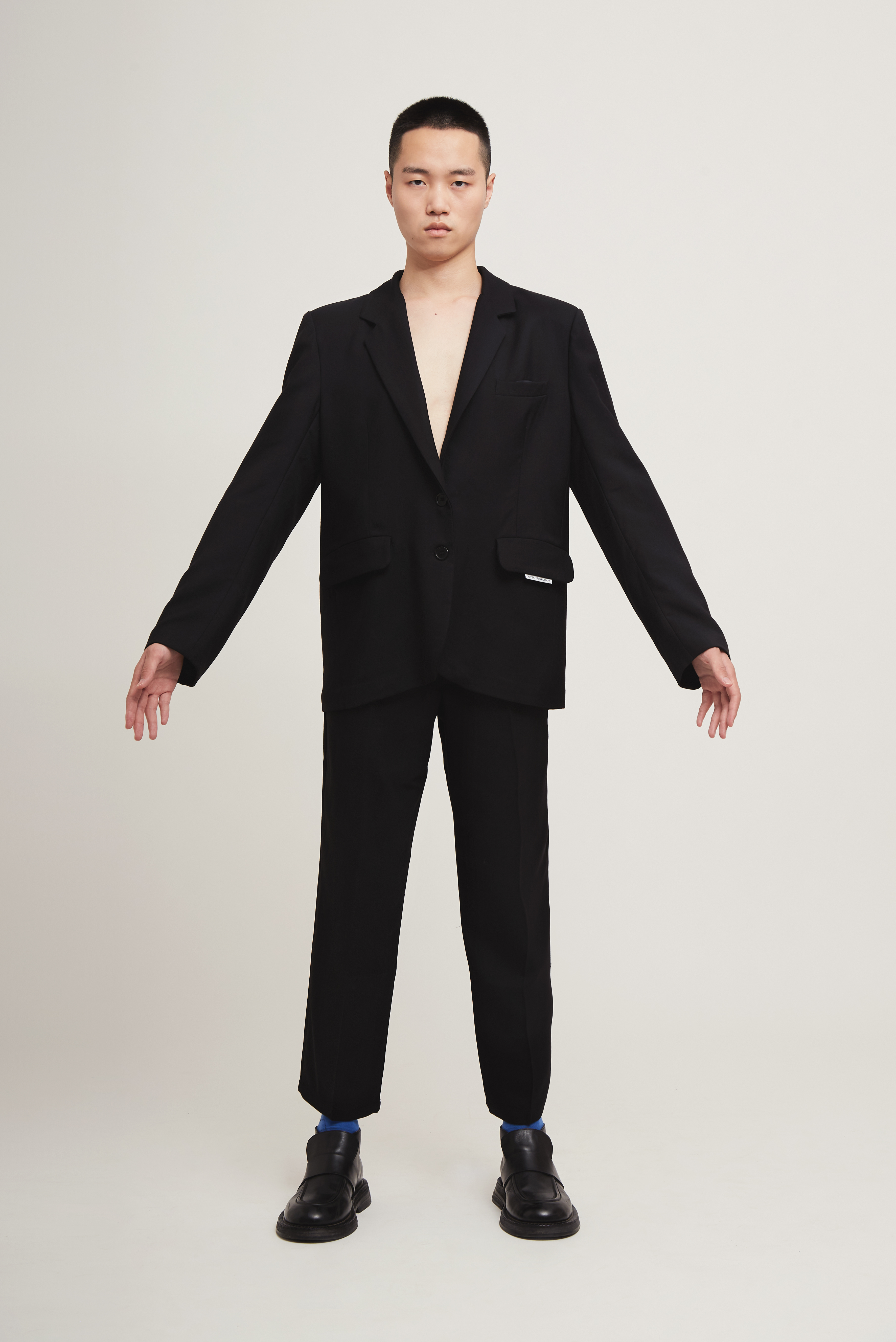 Rebel Label: intervista al designer emergente Matteo Carlotto per il suo brand sostenibile Not Safe For Humans