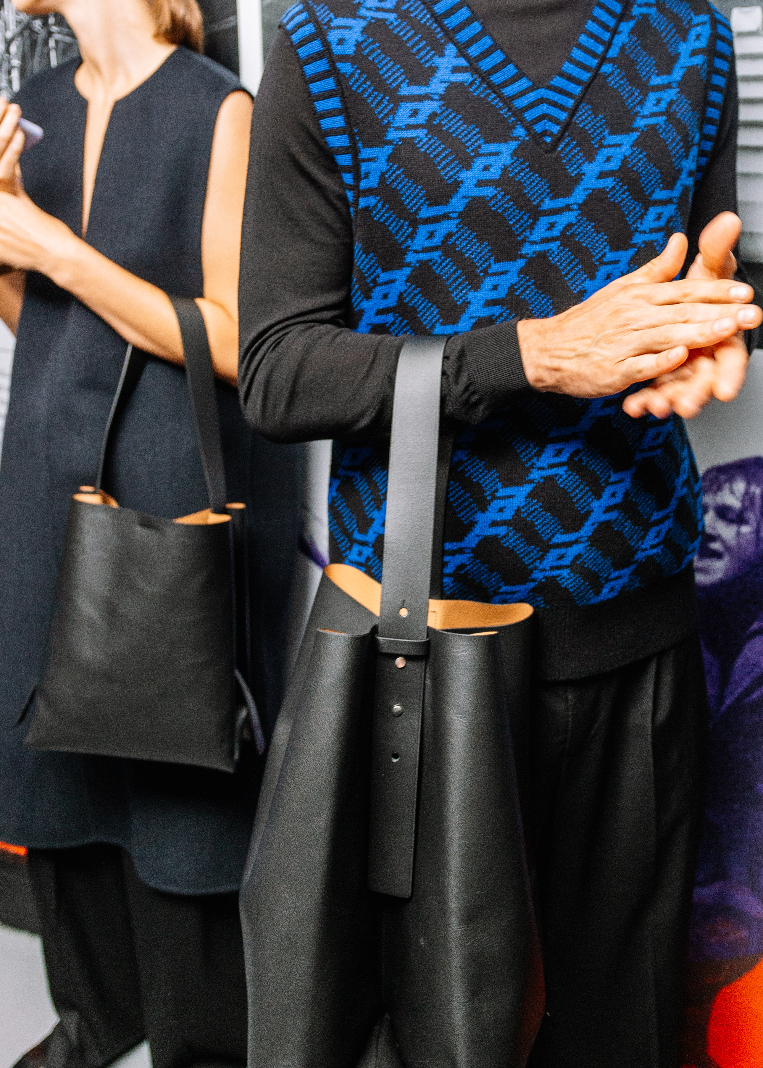 backstage sfilata cos F/W 21 london fashion week