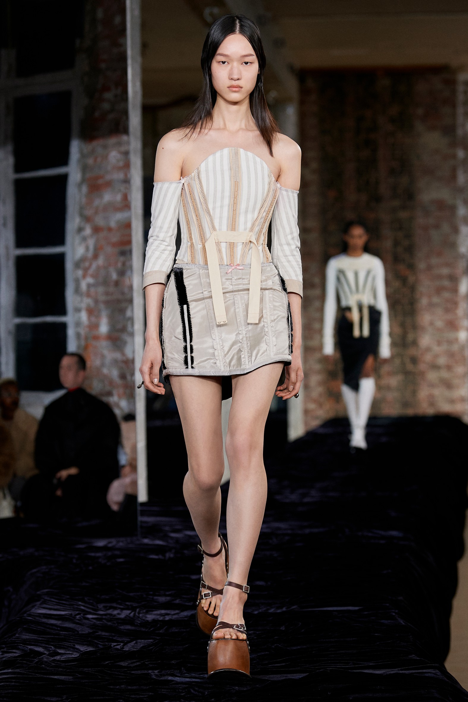 1633002777067-look38asss22.jpeg