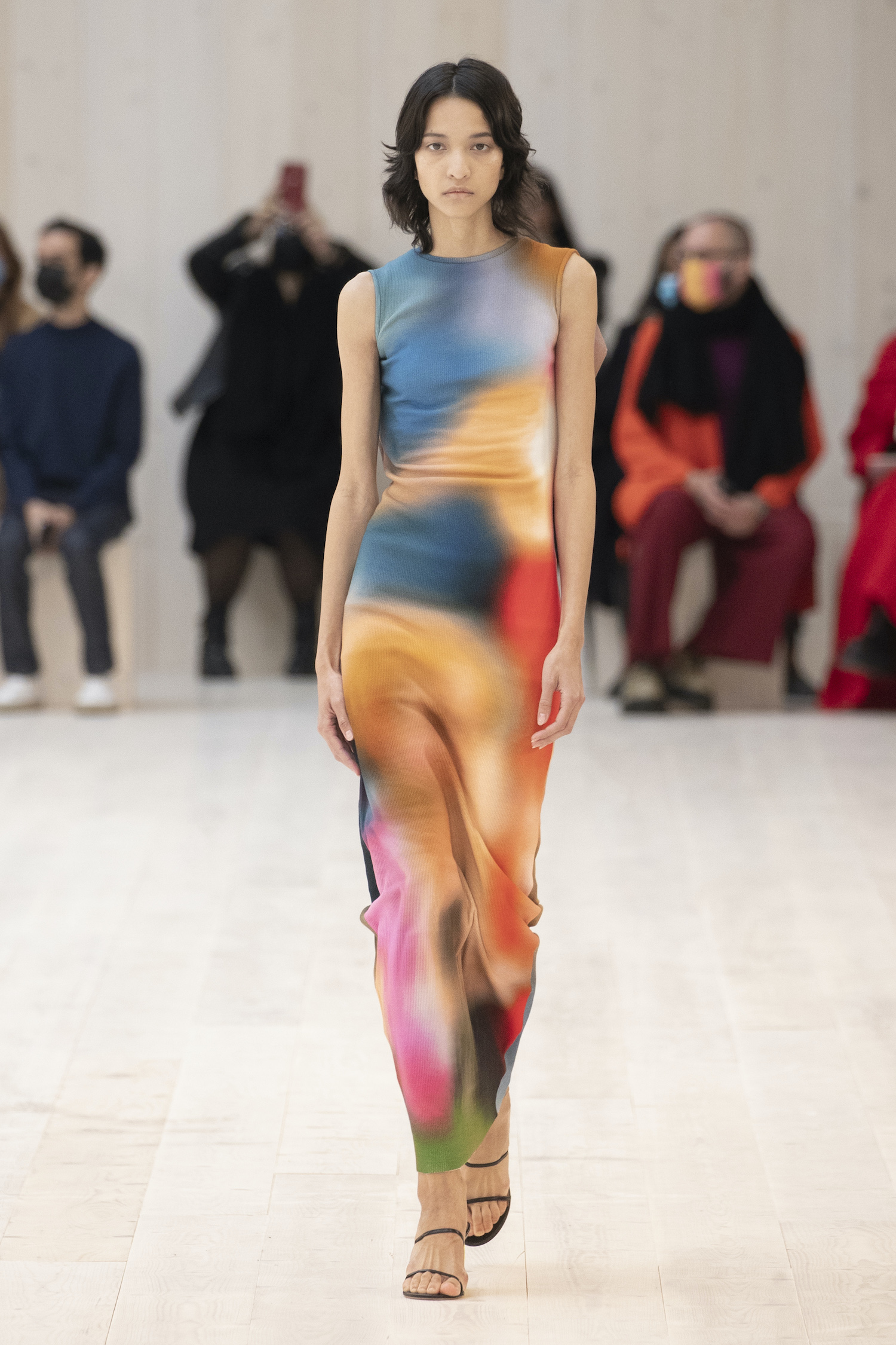 LOEWE Women_s Spring Summer 2022 Look 4.jpg