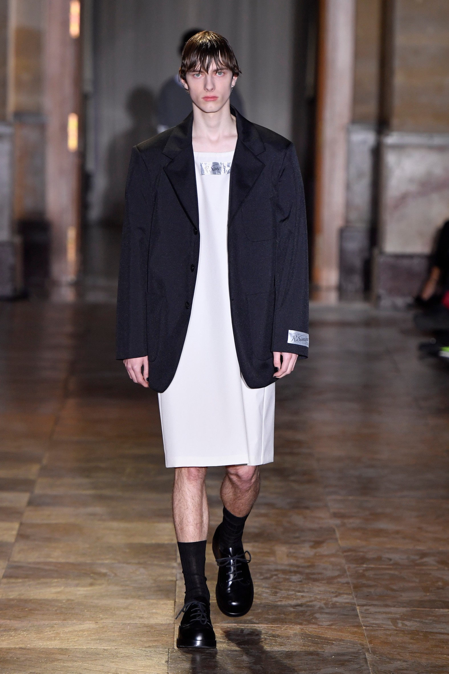1633116796178-rafsimons27.jpeg