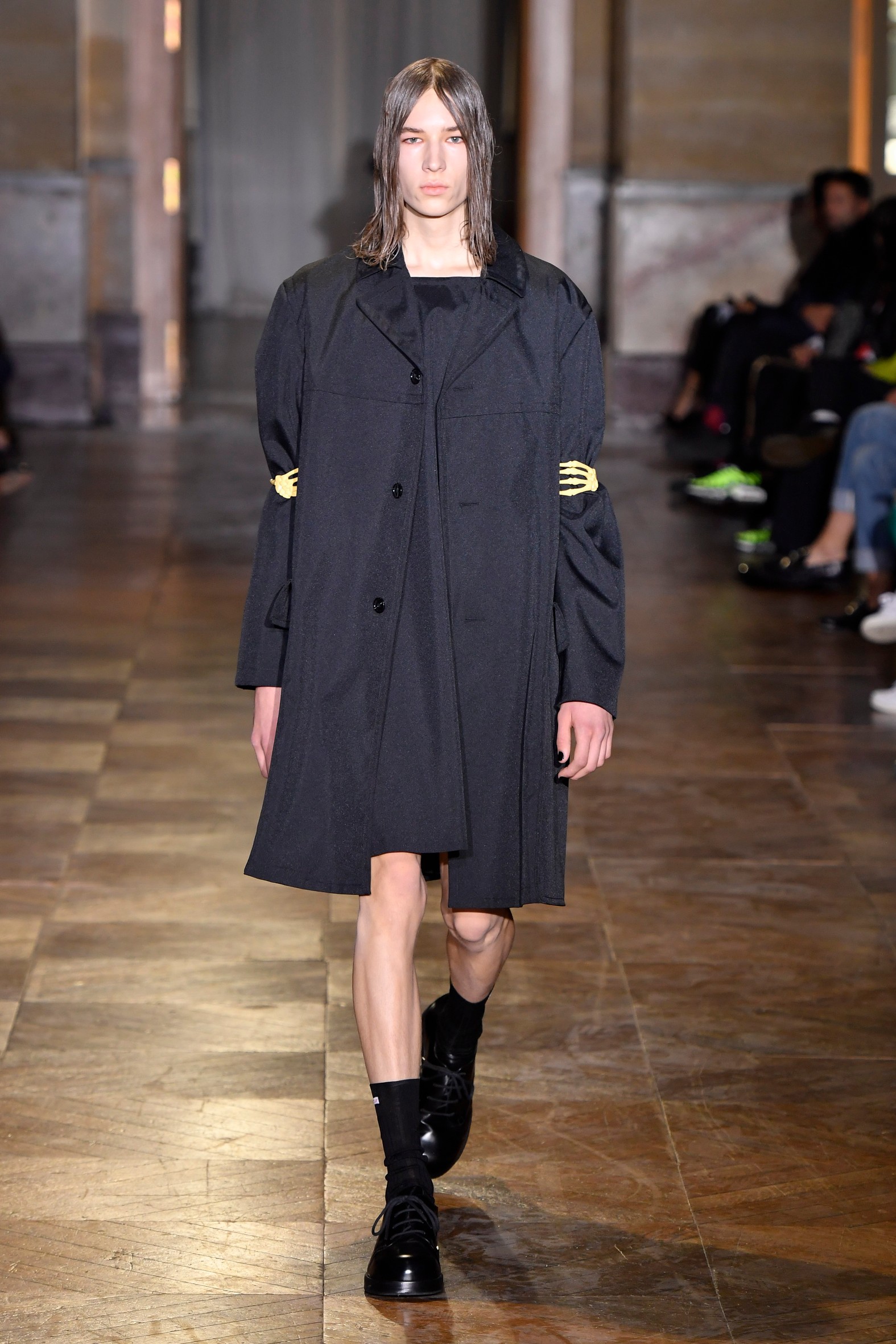 1633116567694-rafsimons04.jpeg