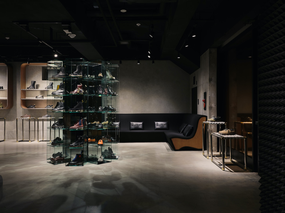 drmartens-tyo02.jpg