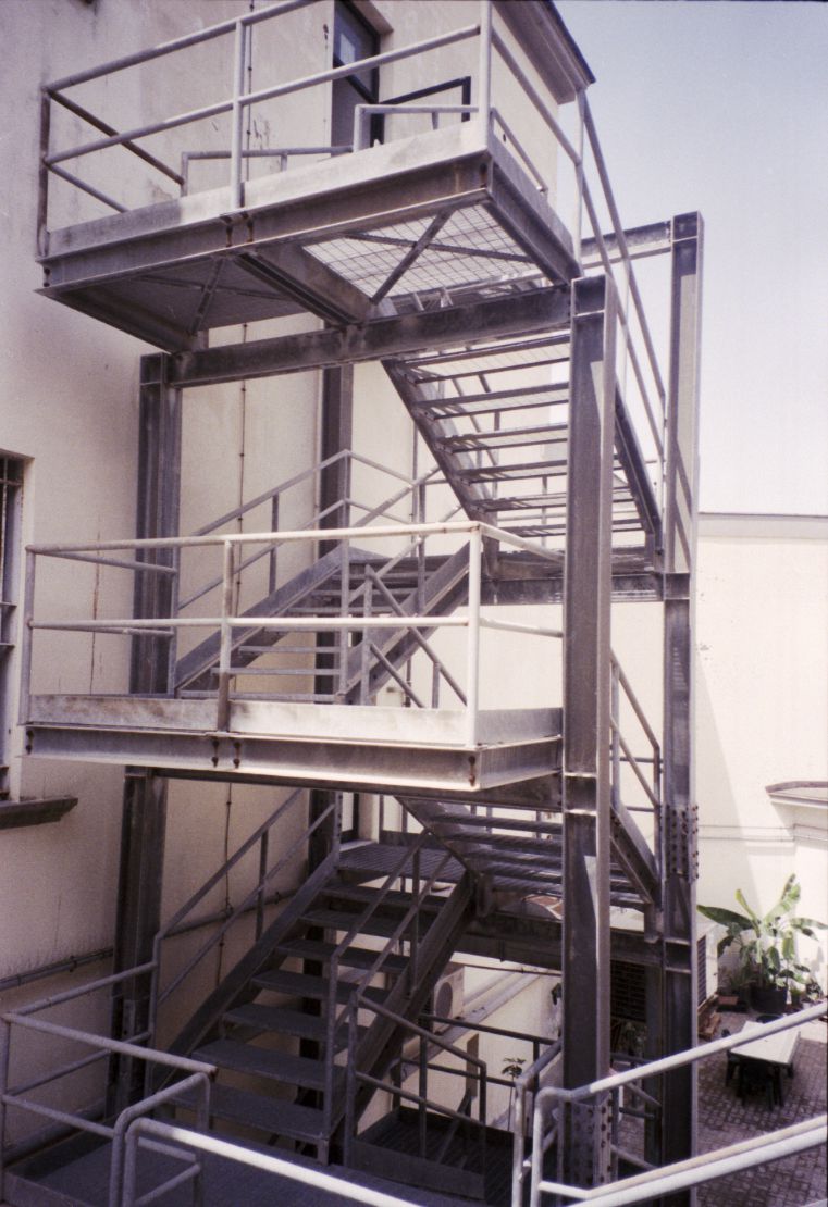 AF71.jpg