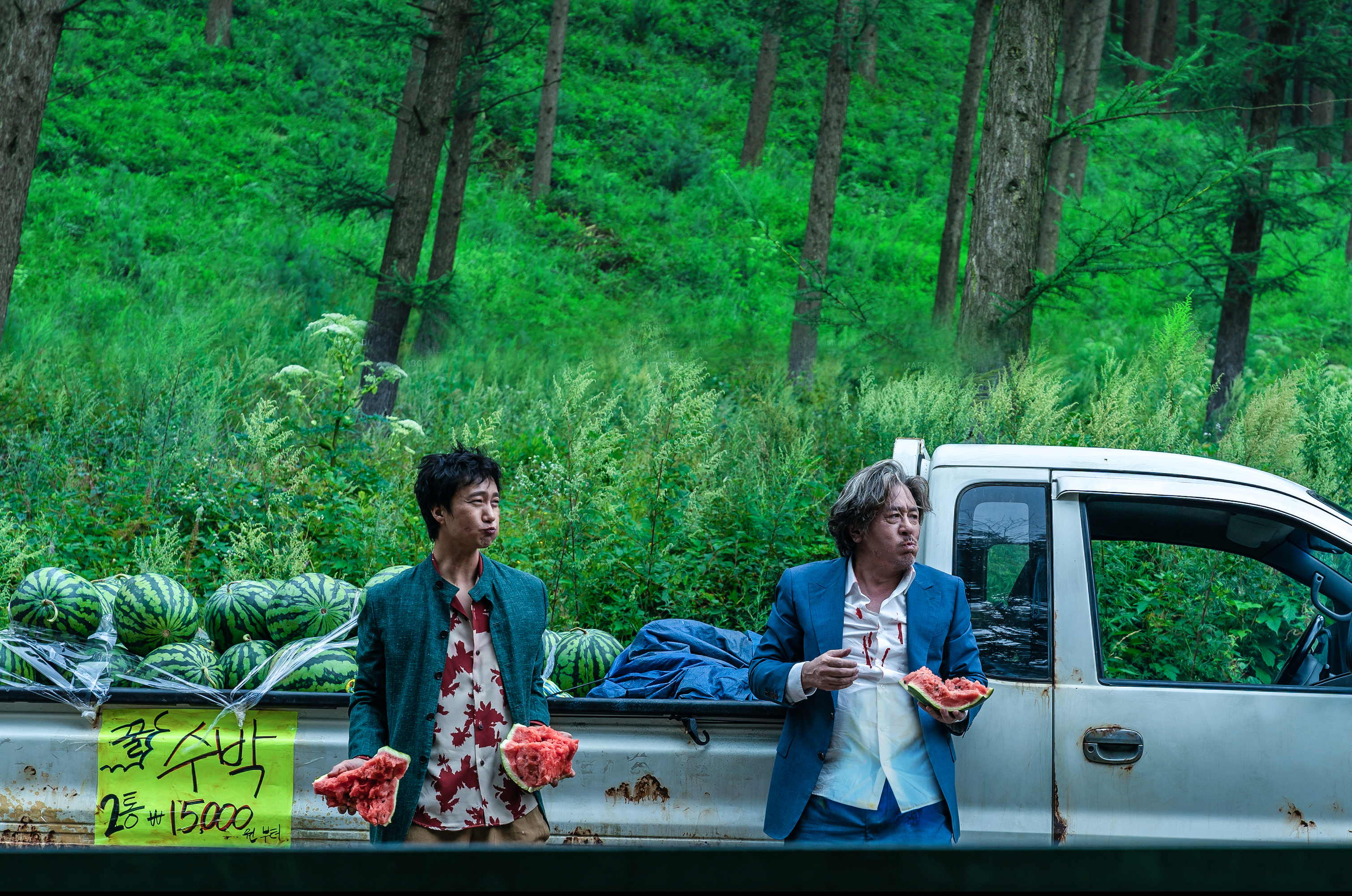 Park Hae-il and Choi Min-sik in HEAVEN TO THE LAND OF HAPPINESS (London Korean Film Festival 2021) (03).jpg