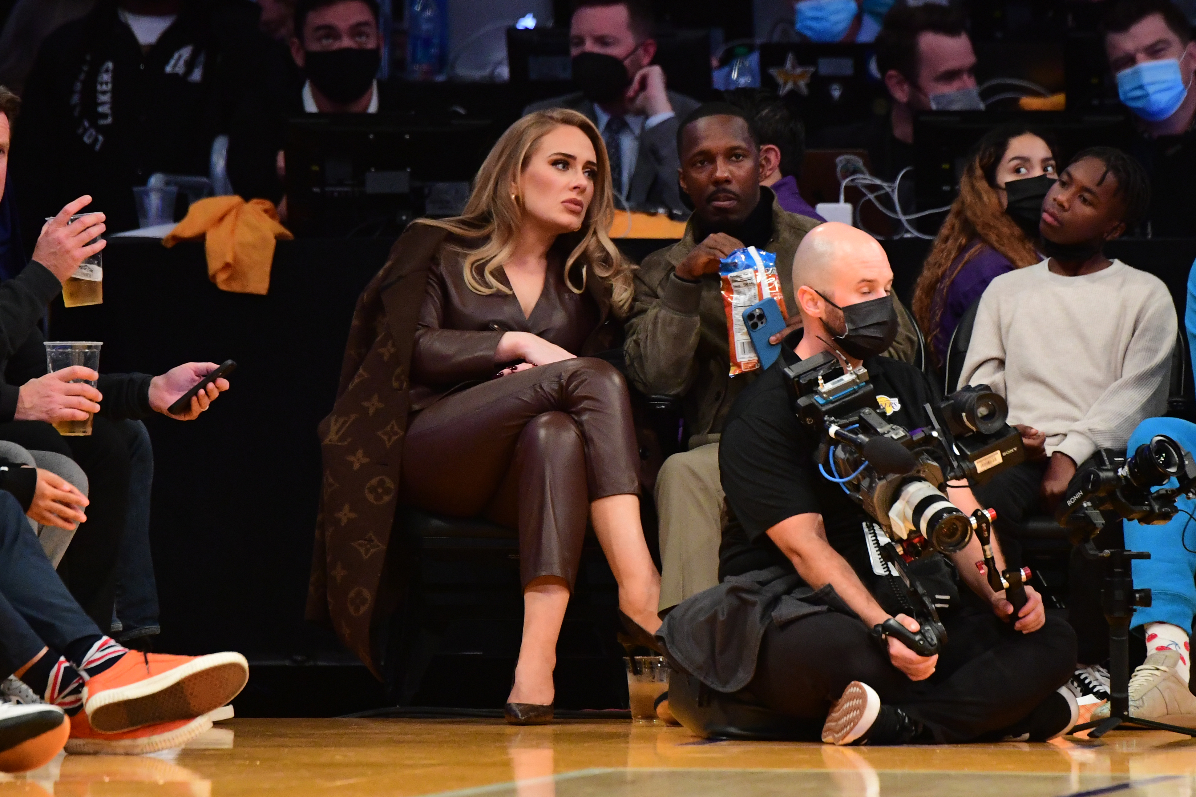 Adele on the court during a basketball game in LA, 2021a