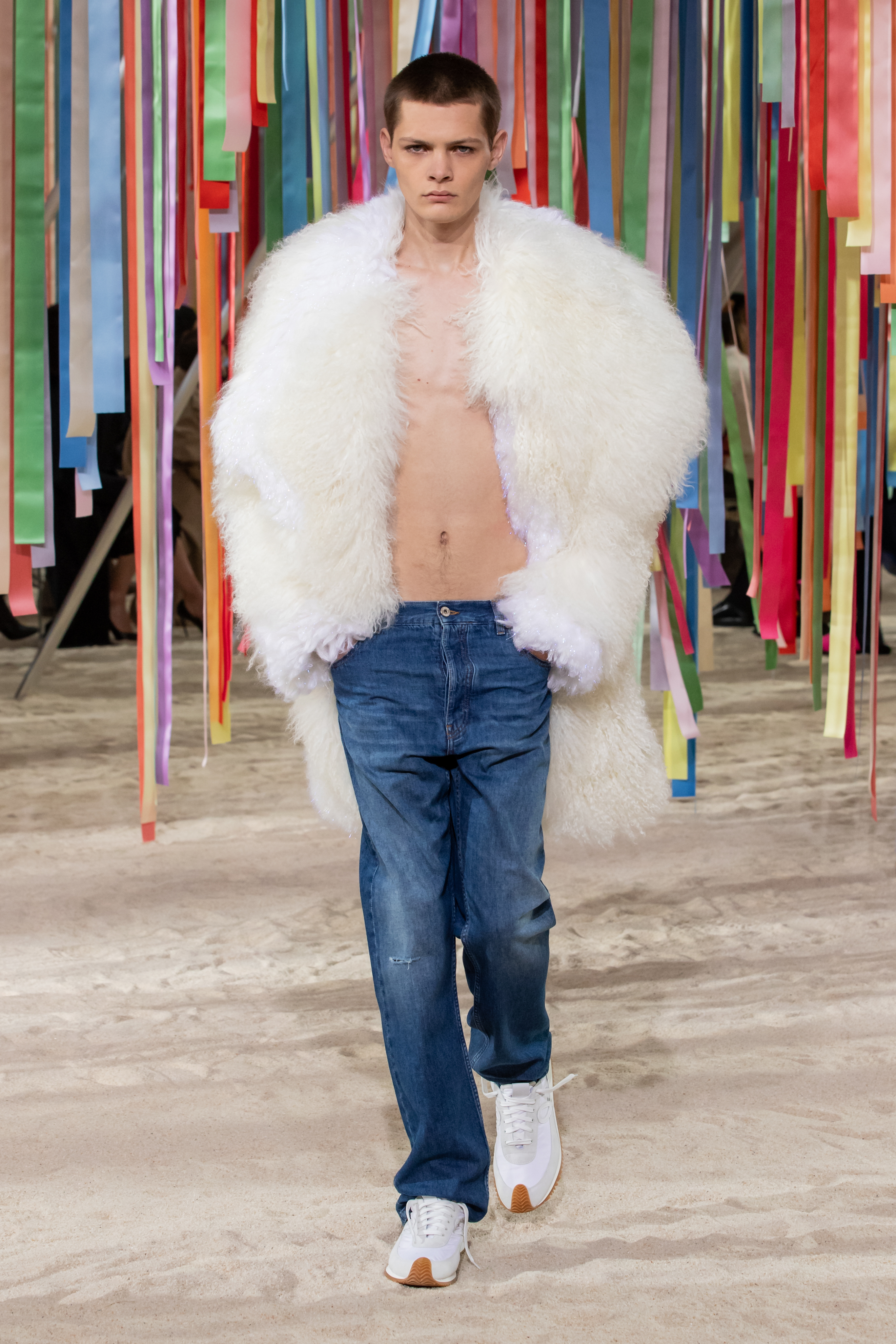 Men_Fw22_Look_11_Front_Pr Runway.jpg