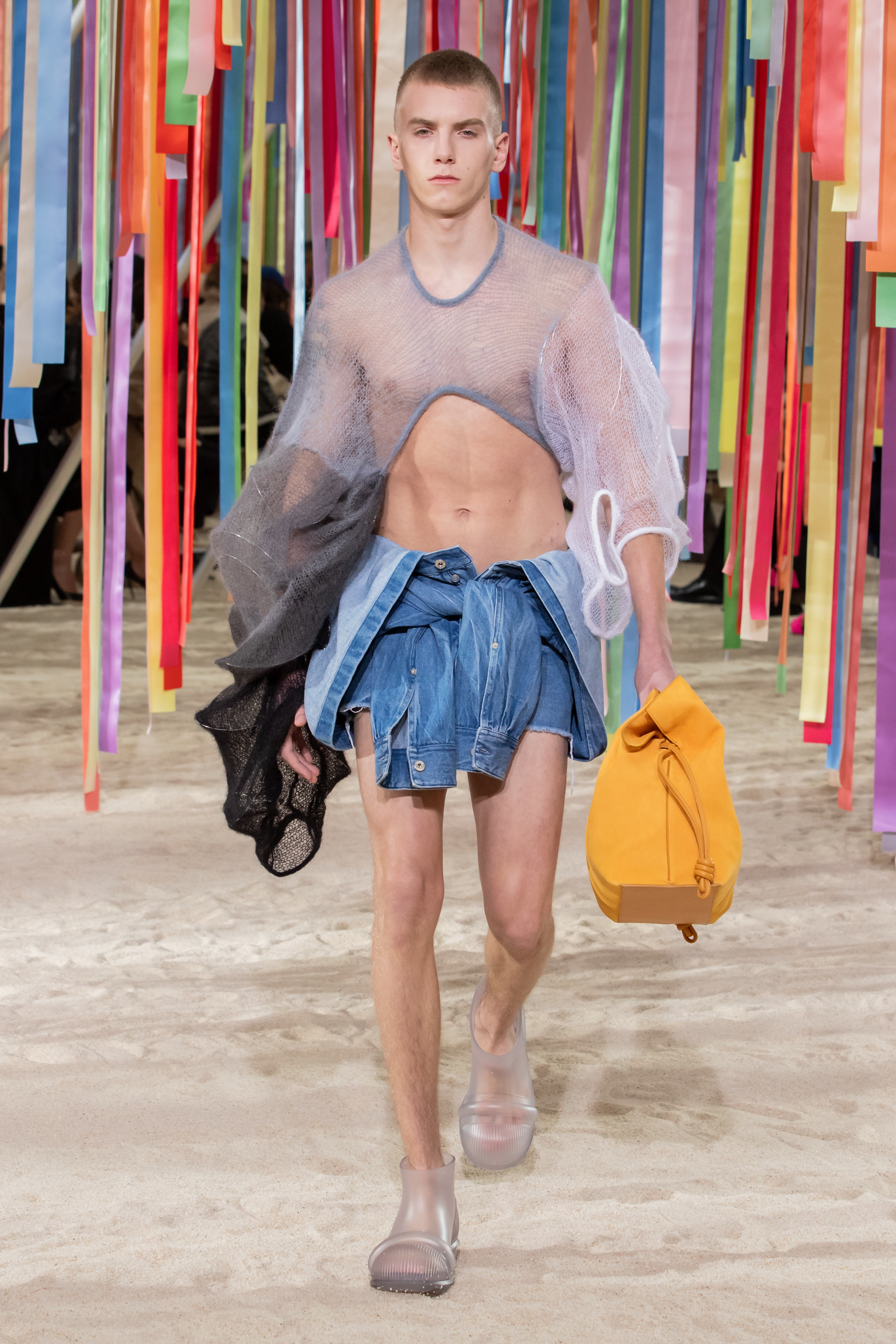 Men_Fw22_Look_13_Front_Pr Runway.jpg