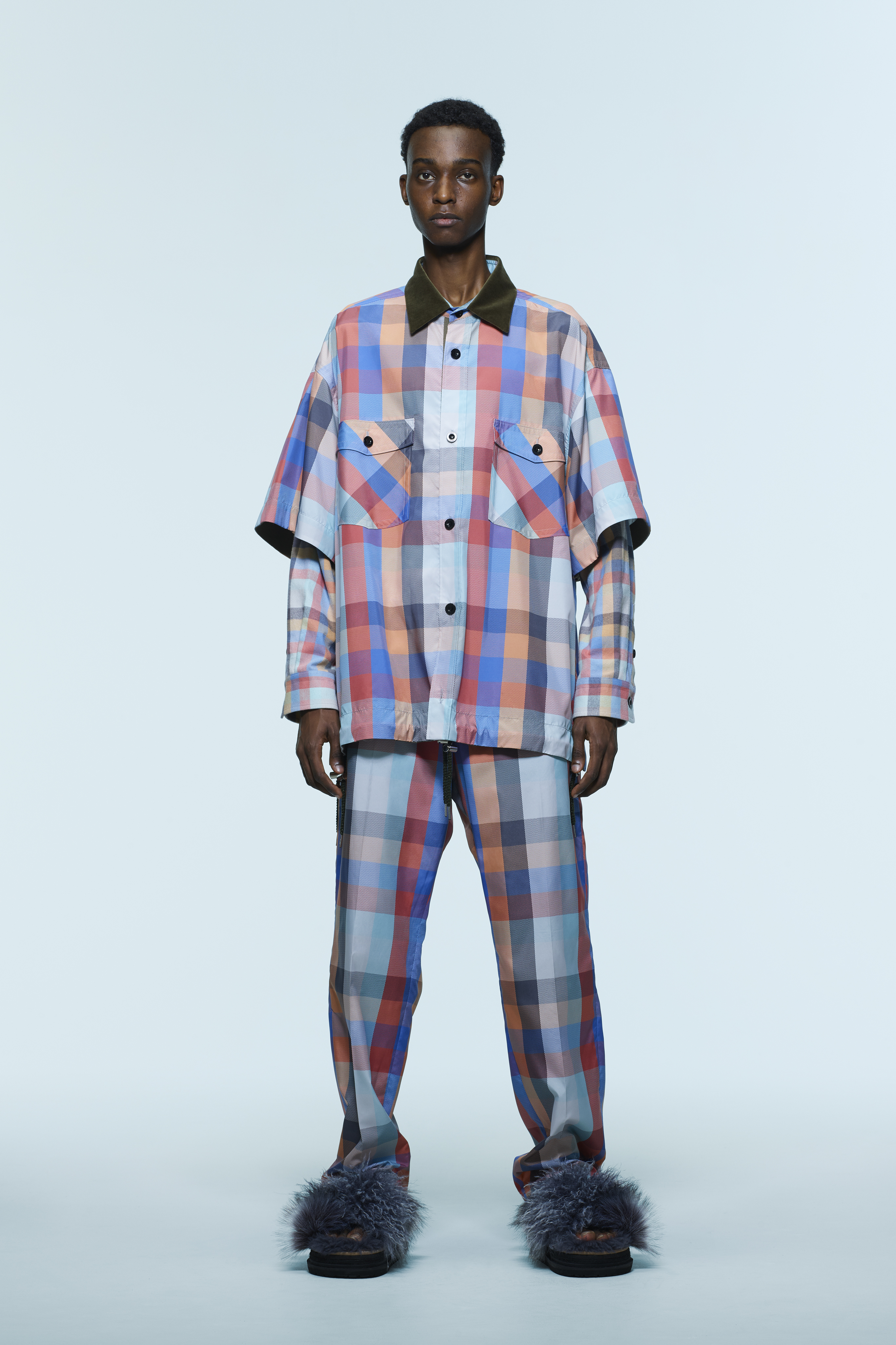 Louis Vuitton Spring 2017 Menswear Fashion Show Details - Vogue  Silk  shirt men, Louis vuitton mens shirts, Louis vuitton shirts
