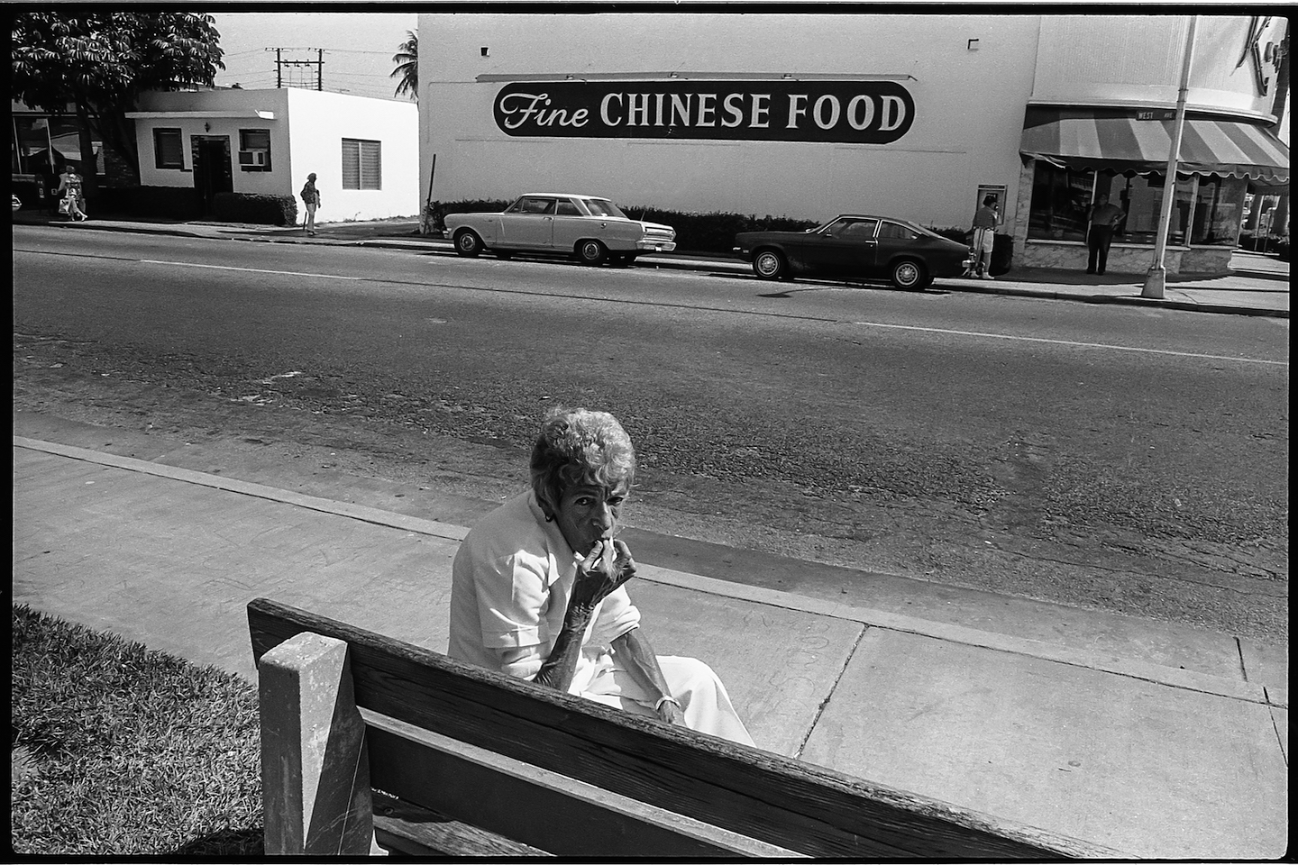 MB-037_EatingLady_GODLIS.jpg