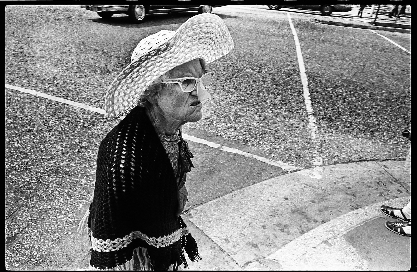 MB-146_NoseGuardLady_MiamiBeach1974_R004N9_GODLIS.jpg
