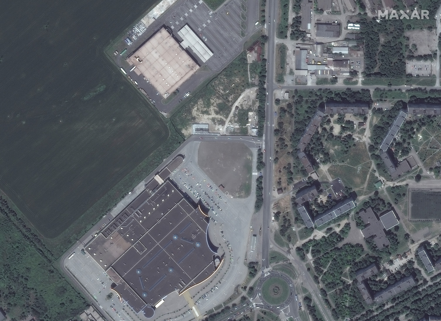 05_portcity shopping mall and other stores_before invasion_western mariupol_ukraine_21june2021_wv2.jpg
