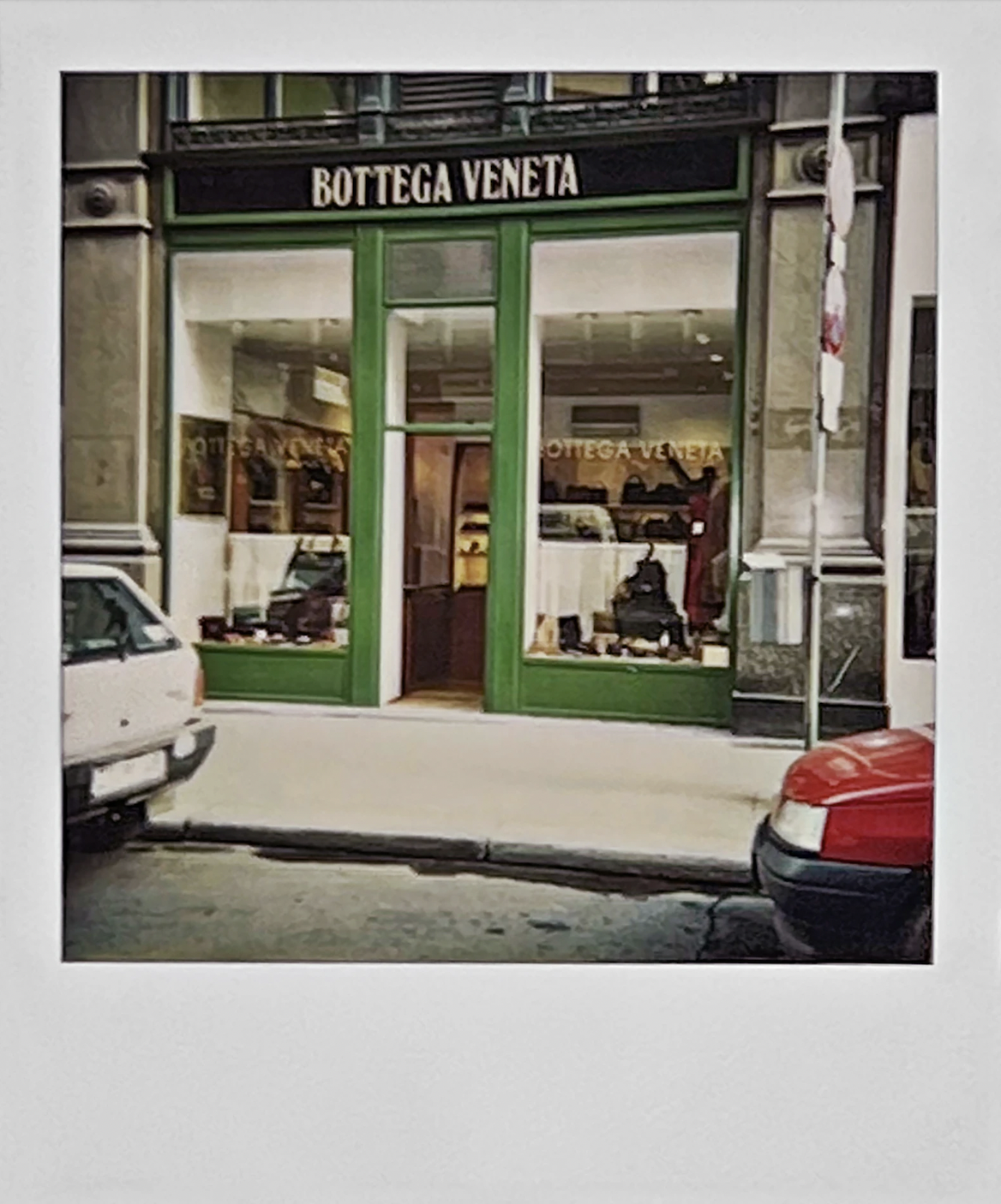 Polaroid del negozio Bottega Veneta di Vienna, 1995