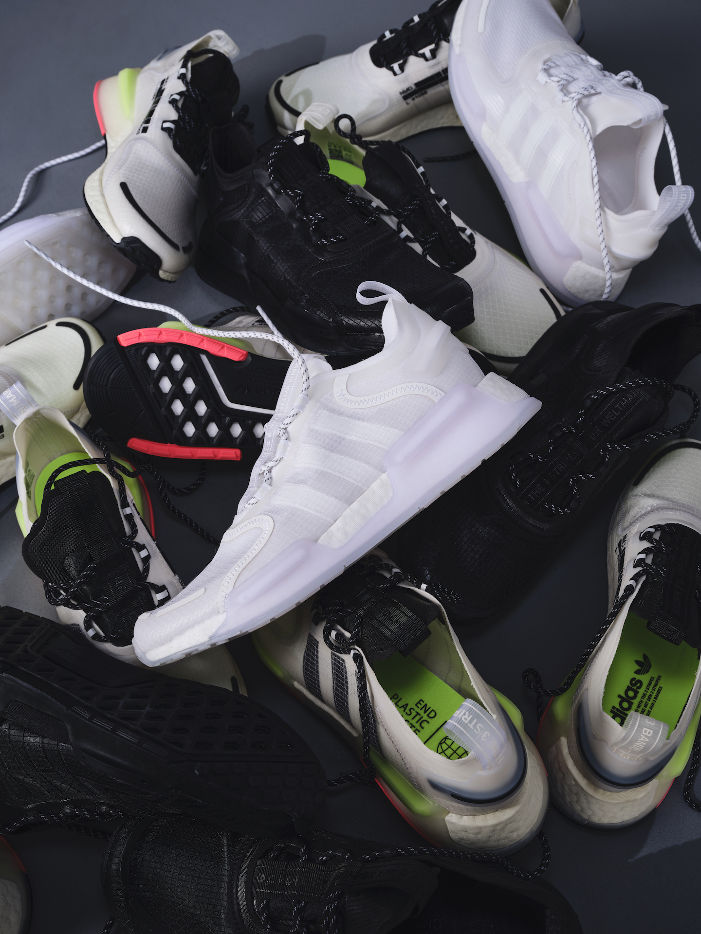 220324_ADIDAS_FOOTLOCKER_NMD_000848.jpg