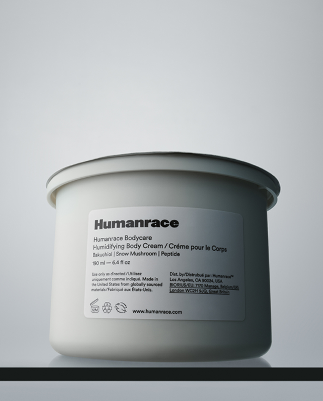 Crema corporal Humanrace reciclable y cartón de recambio.