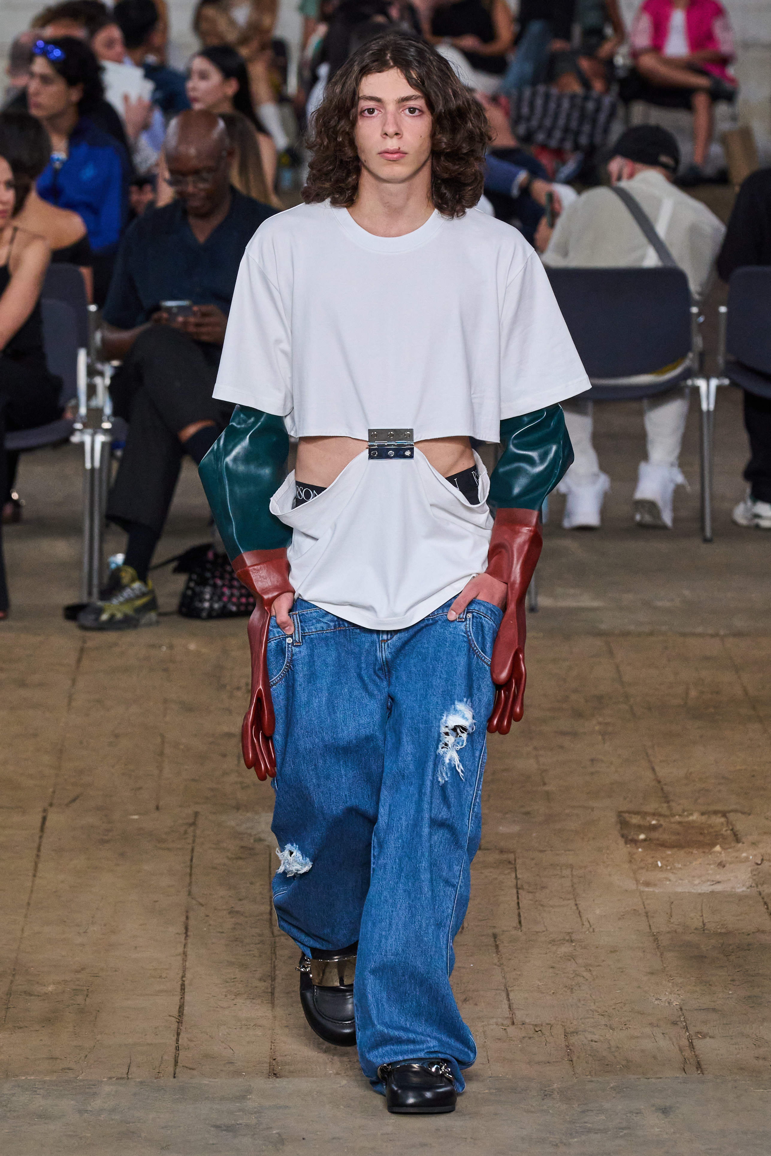 JW Anderson SS23 Men's Show