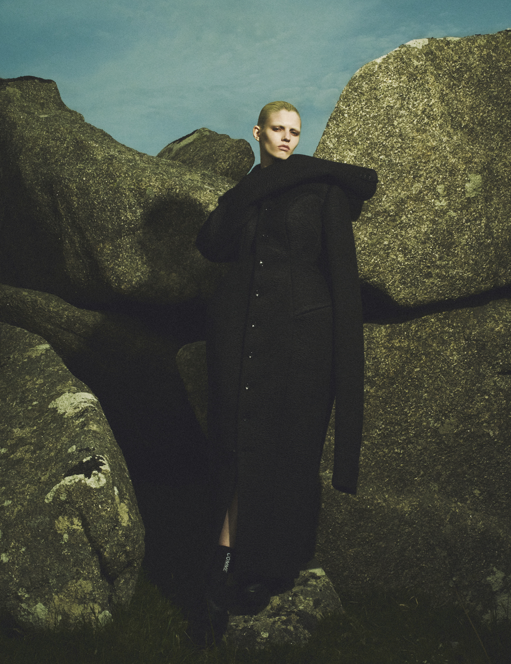 Theory's Women's and Men's Fall Campaigns Photographed by David Sims – WWD