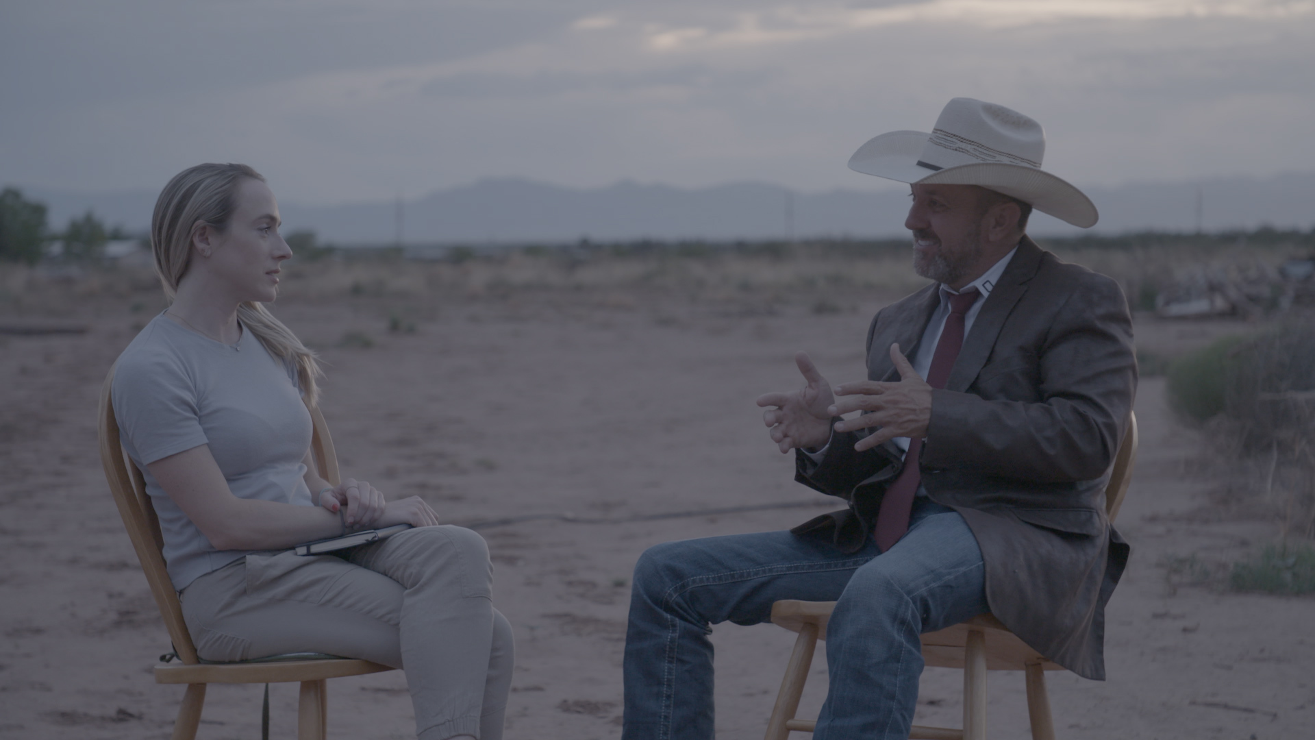 VICE News' Liz Landers interviews Couy Griffin in Otero County (VICE News)