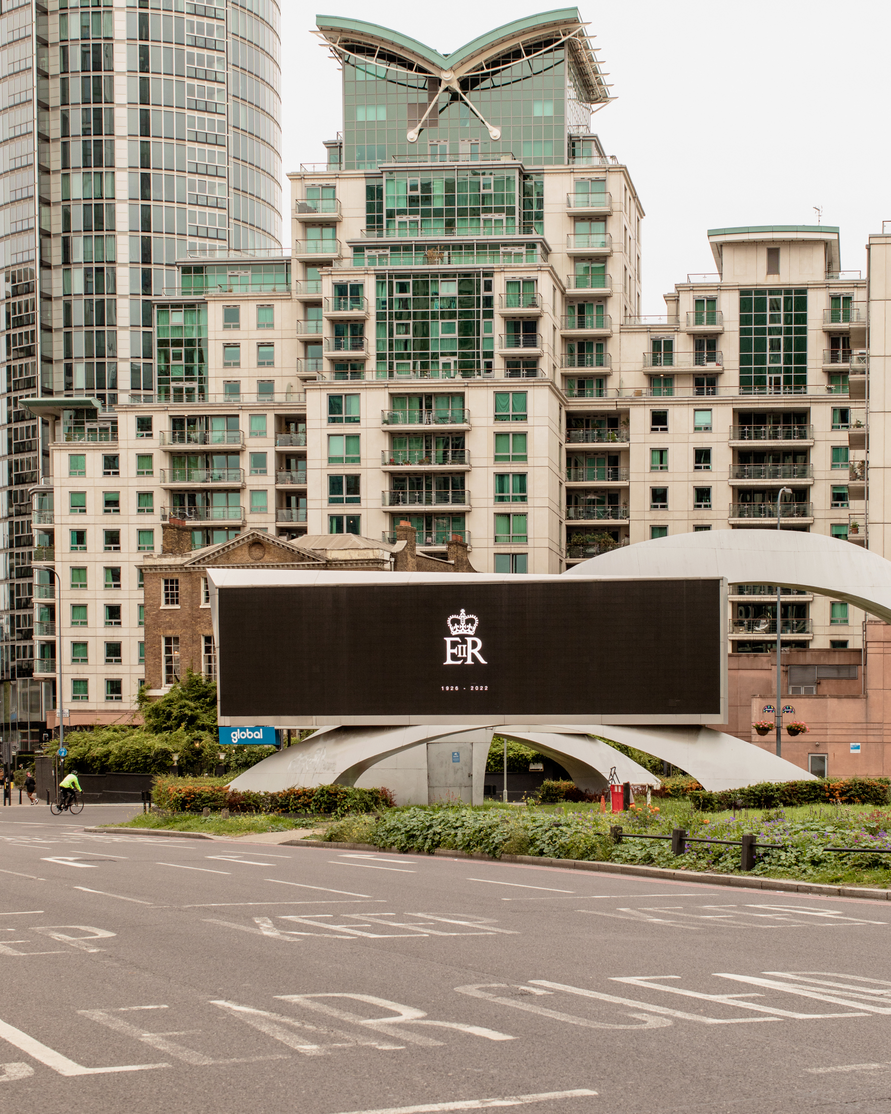 Giant billboard in memory of the Queen in London during Queen Elizabeth II's funeral