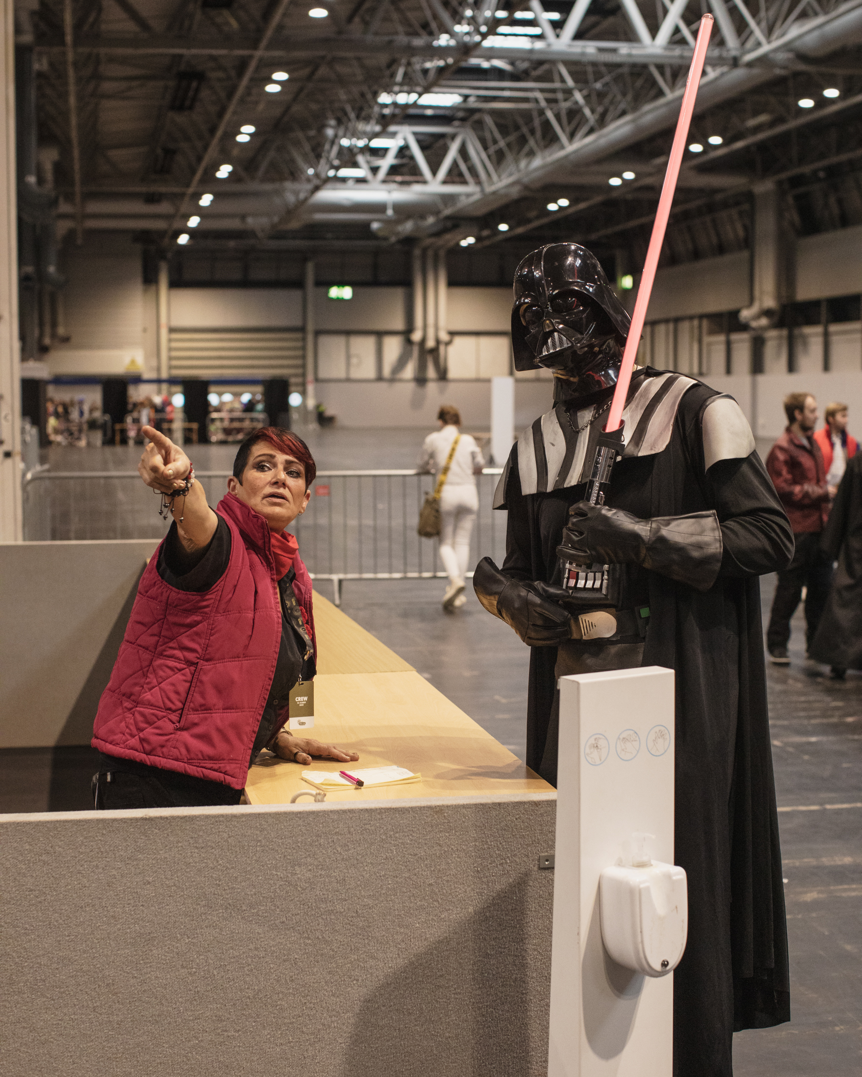 Birmingham MCM Comic Con: Darth Vader bertanya arah