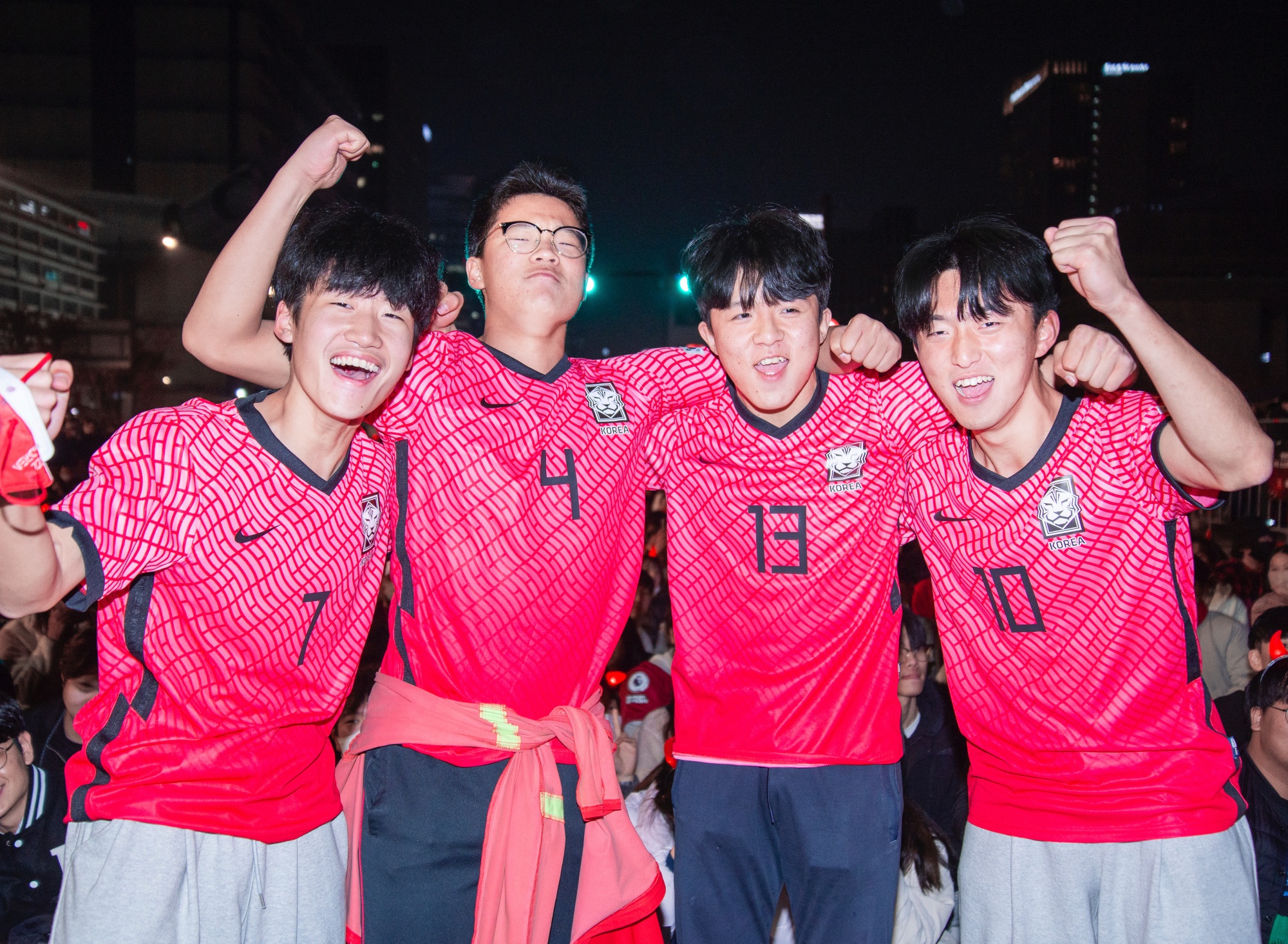 Football Fans Tribe - South Korea's World Cup kit though