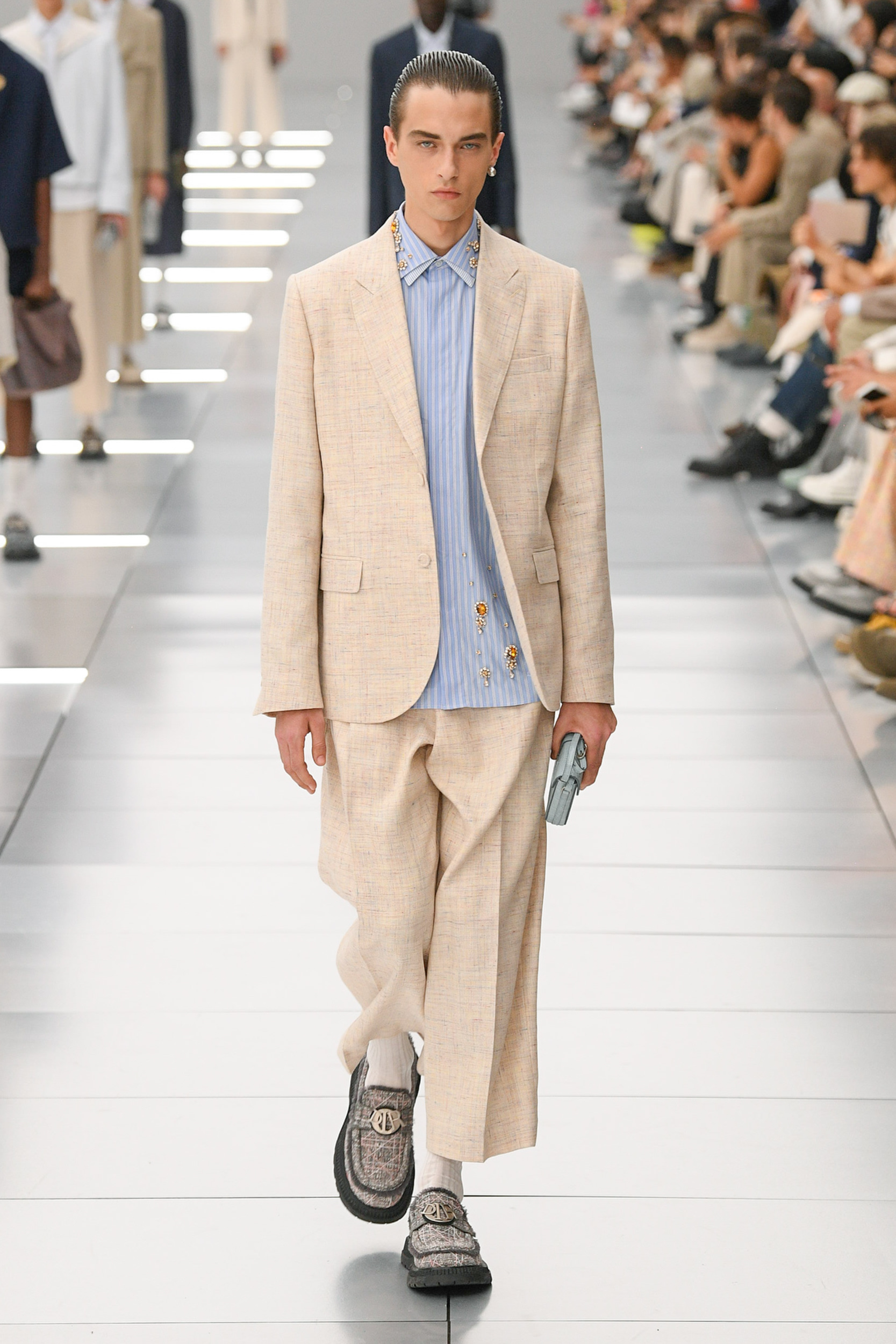 Kim Jones Shows How To Make An Entrance With His New SS24 Dior Men  Collection - A&E Magazine