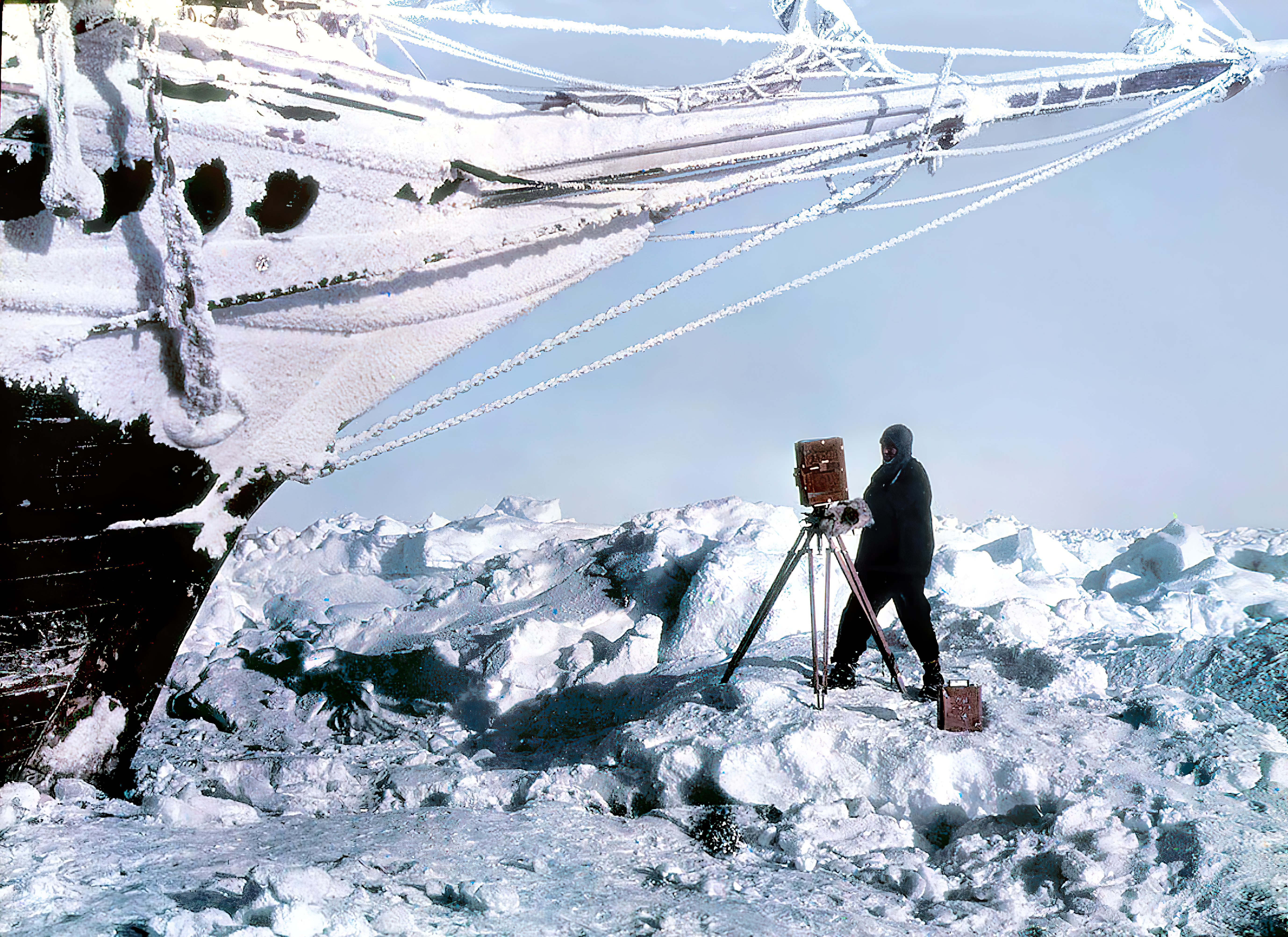 1915 - Shackleton_s Endurance - Frank Hurley on the ice.jpg