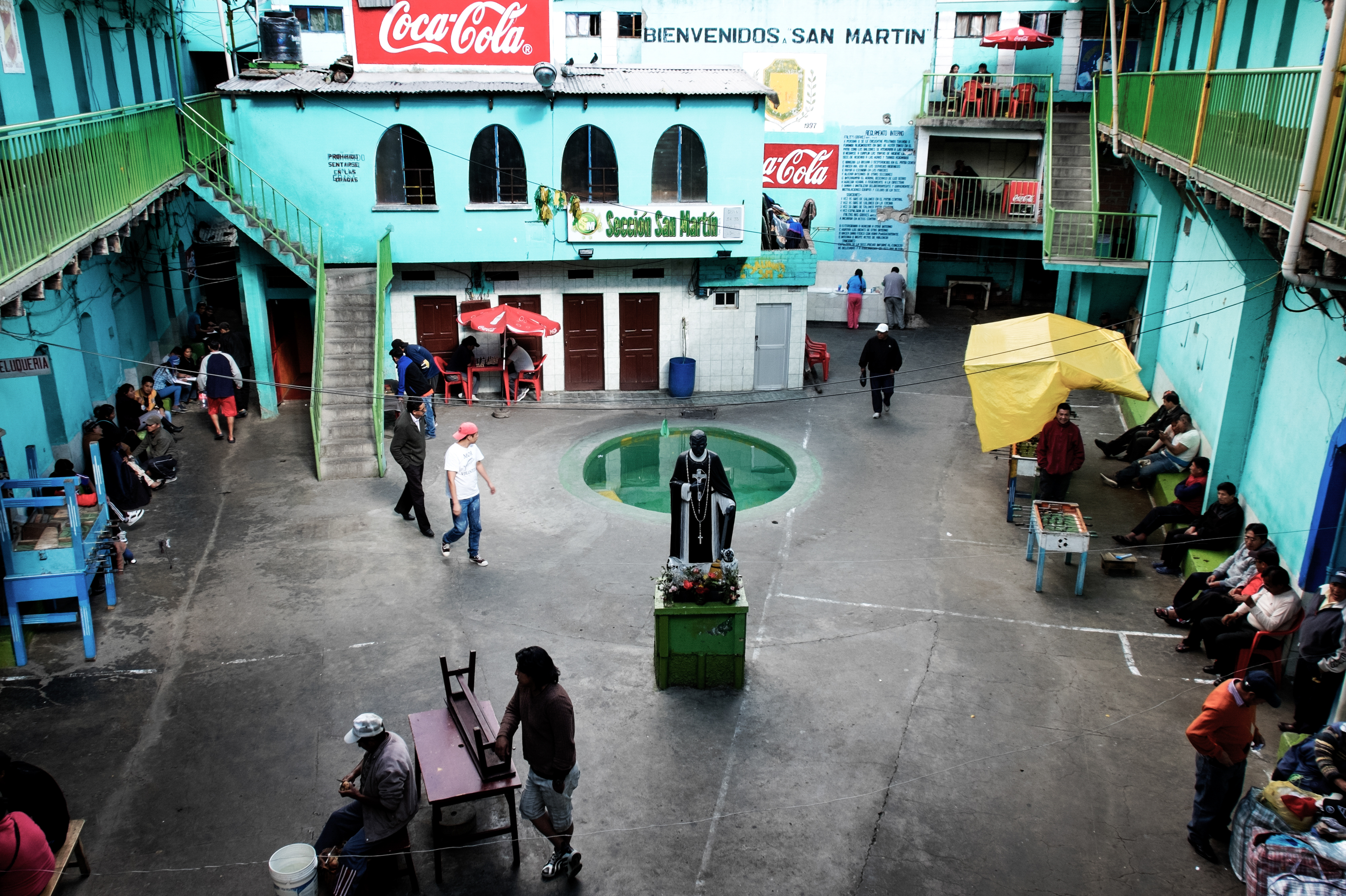 san pedro prison bolivia Courtyard with a statue of Saint Martin and a well. 