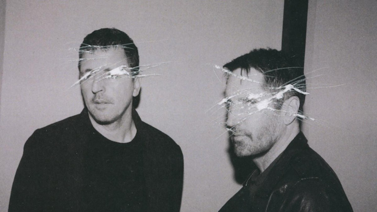 Sucumbe Al Poder Industrial De Burning Bright Field On Fire Lo Nuevo De Nine Inch Nails 9408