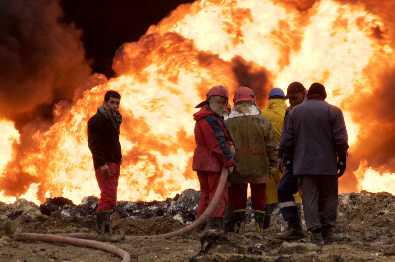 What It S Like Putting Out Oil Fires Lit By Retreating Isis Fighters