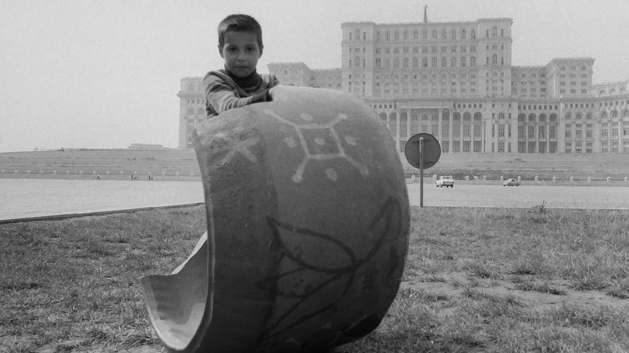 Un Japonez A Fotografiat Bucureștiul Din 1990 Cand Era Pierdut