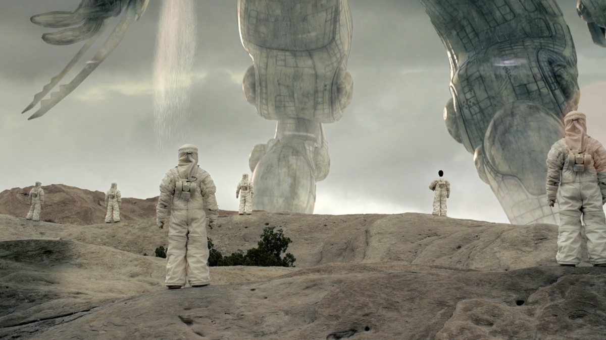This Sci-Fi Short Wants You To Meet a Giant Alien and Find Yourself