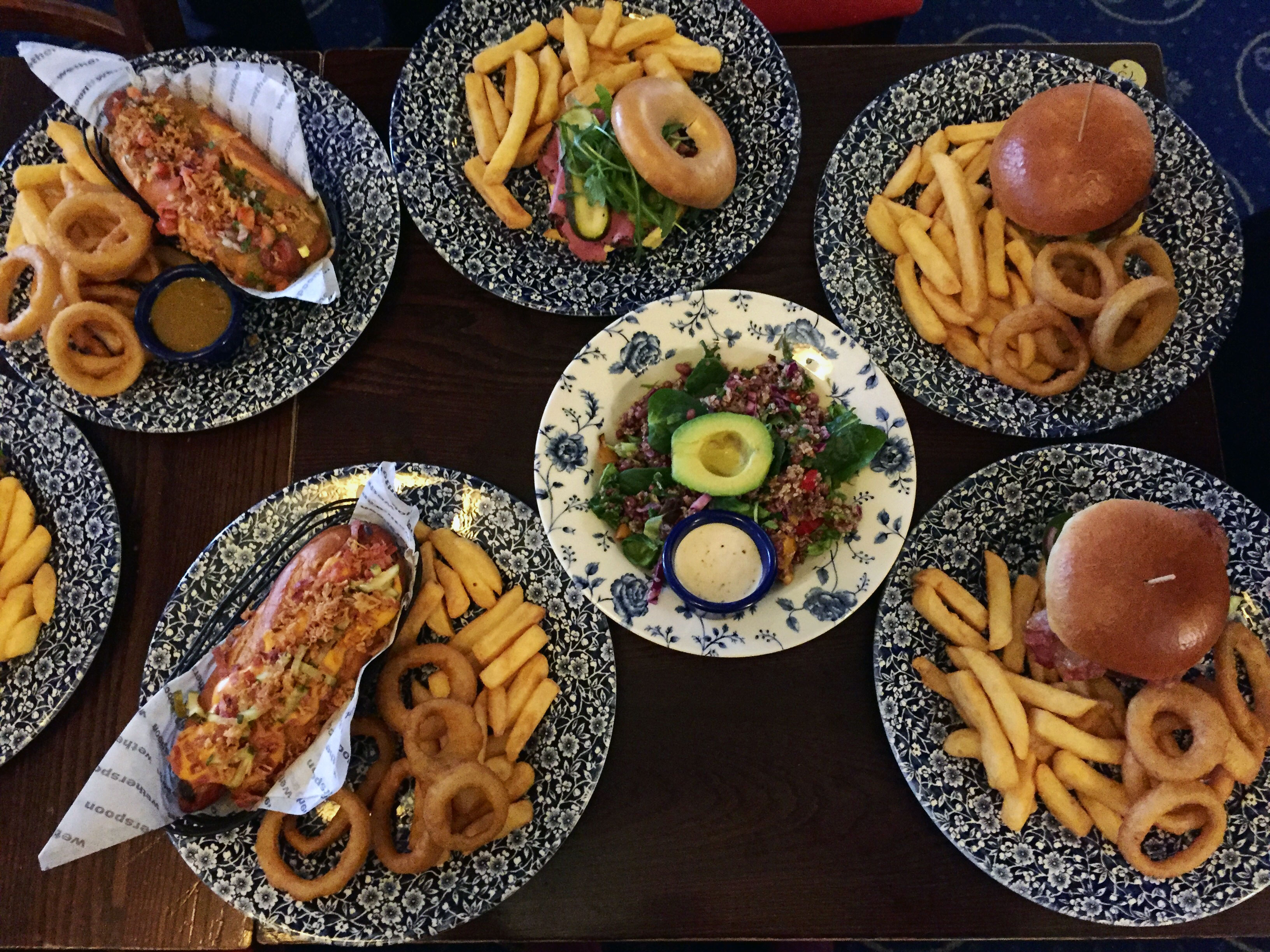 reviewing-the-new-wetherspoons-menu-with-the-guy-who-writes-the