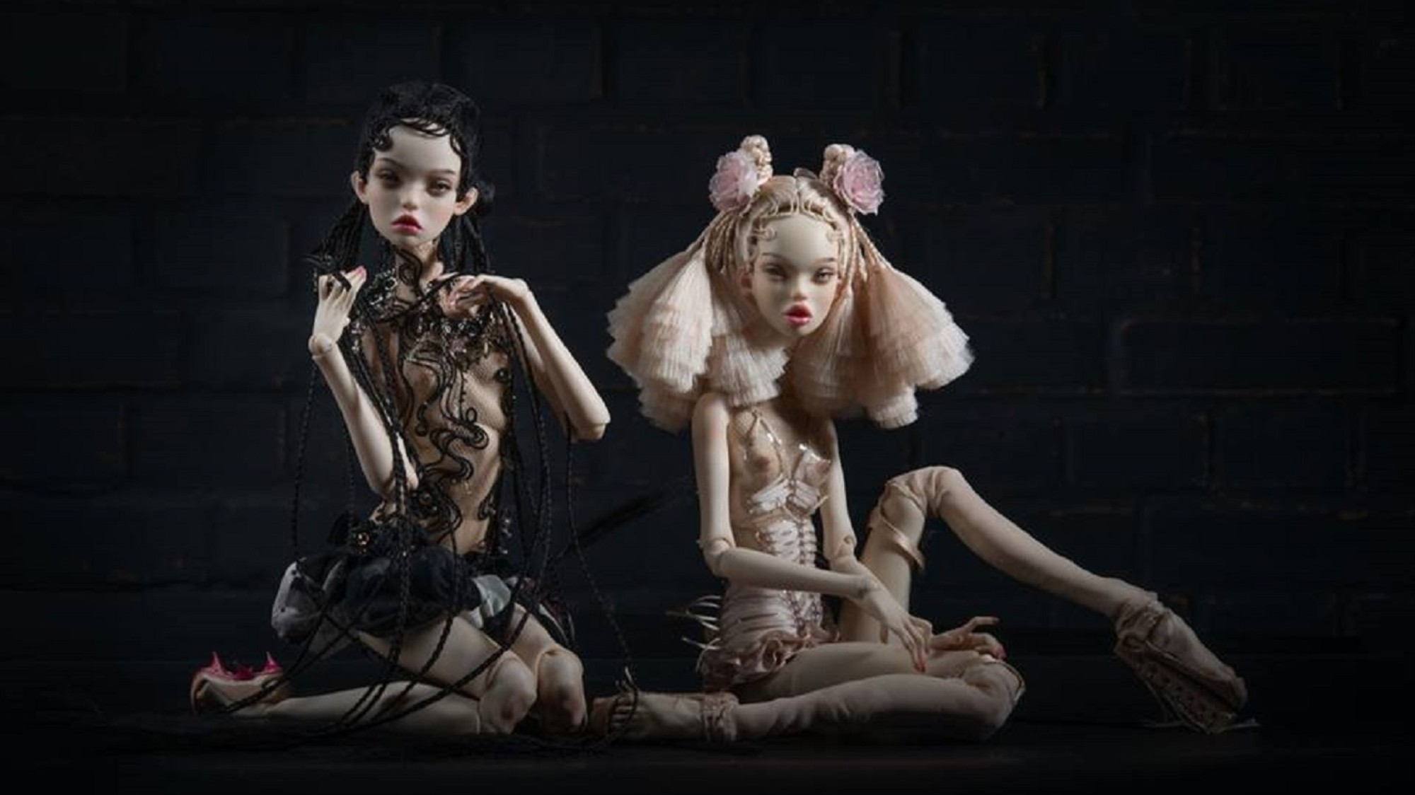5 Russian Doll Artists Creating Eerie Hyperrealistic - 