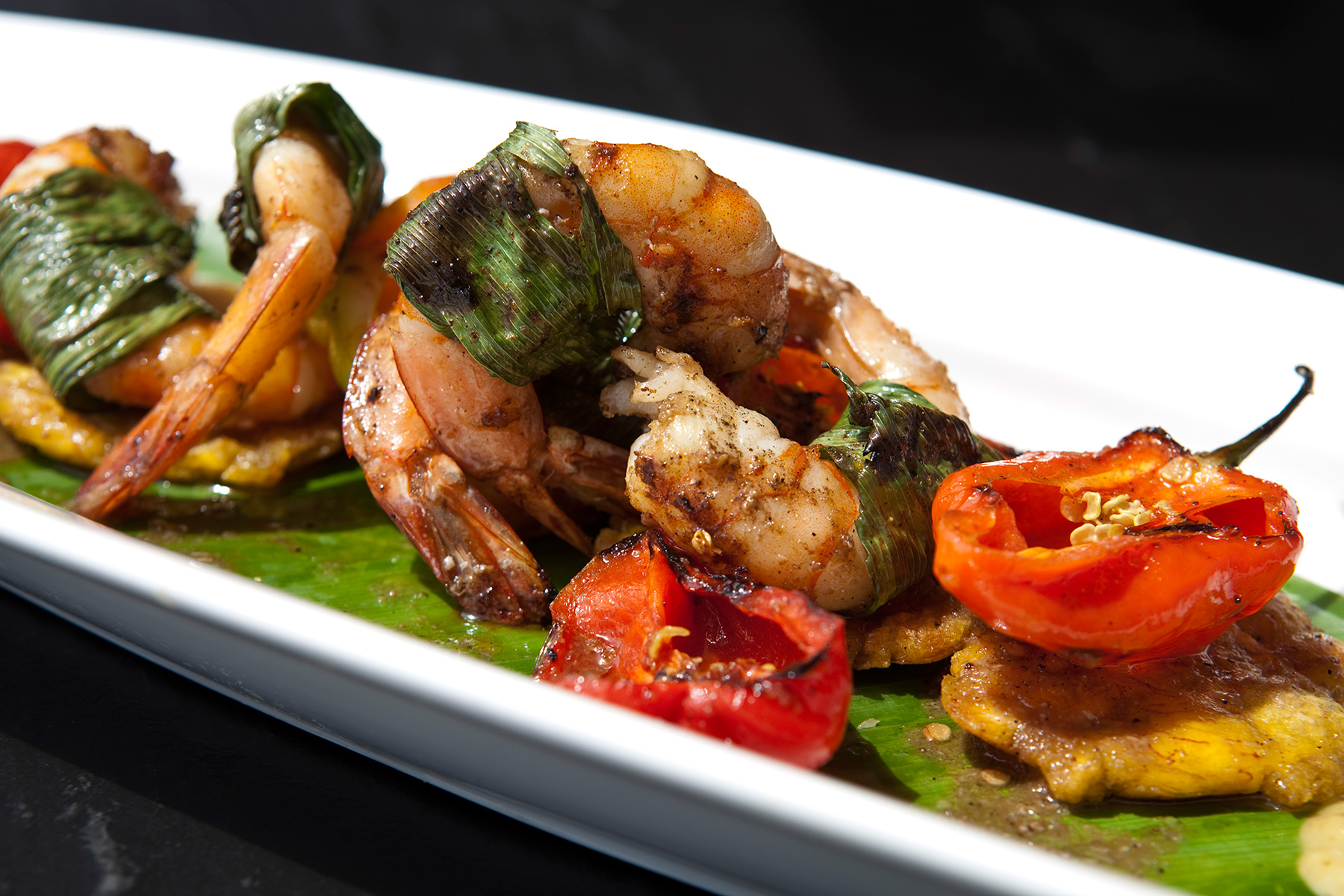 Barbecue Shrimp Grilled in Banana Leaves