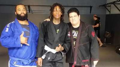1494449375737-wiz-khalifa-is-studying-jiu-jitsu.jpeg
