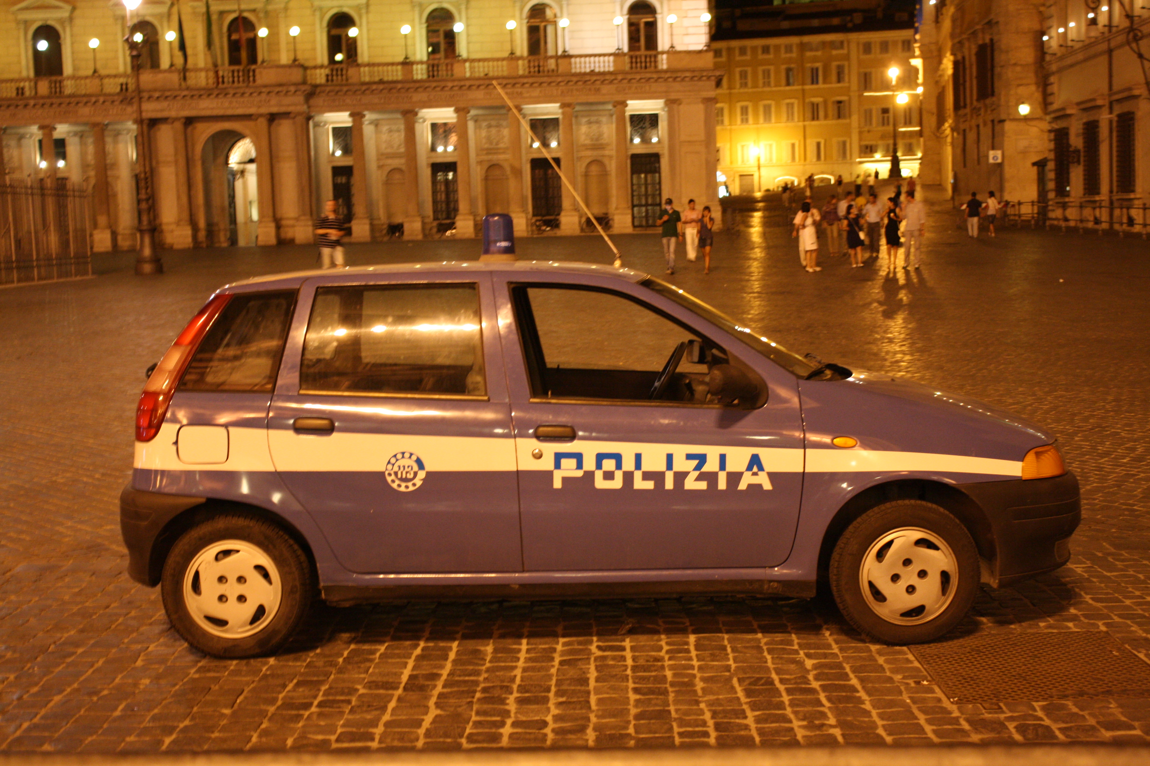 Polizia e Carabinieri, così ci segnalano di fermarci