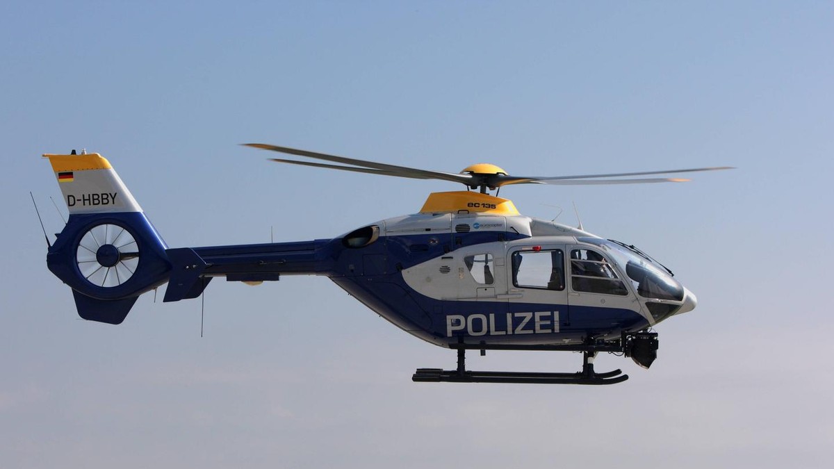 In Deutschland Werden Illegale Open Airs Mit Dem Helikopter Hochgenommen