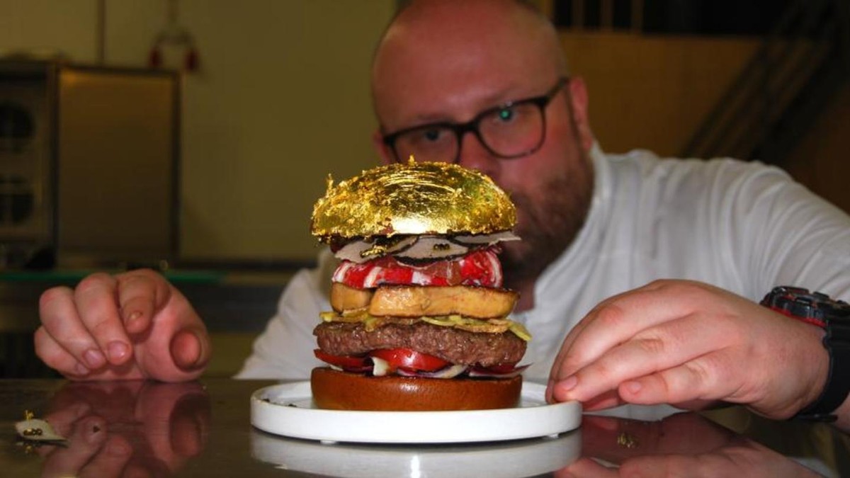 i-tasted-the-most-expensive-burger-in-the-world-and-it-s-not-worth-rp