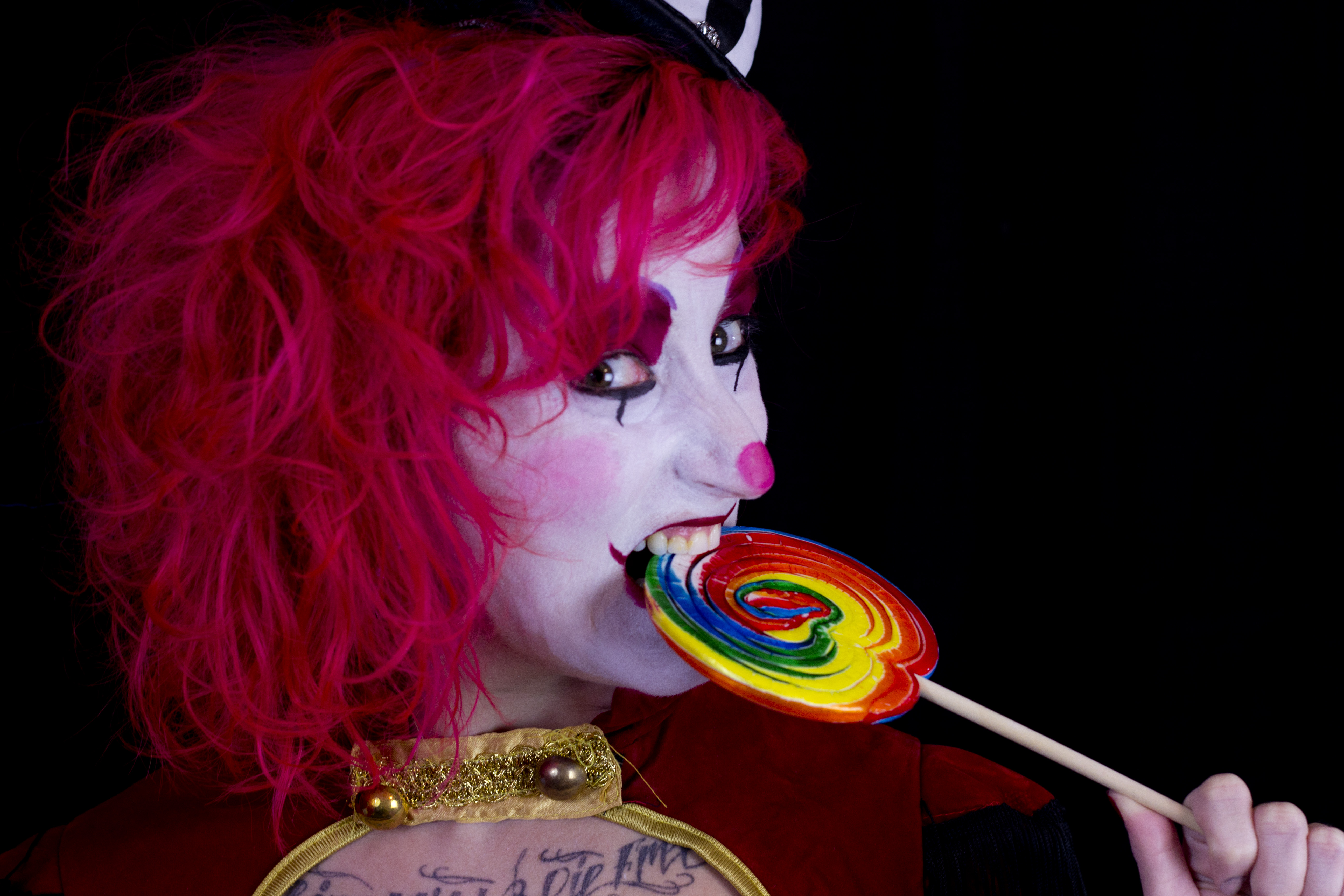 5184px x 3456px - Inside the Kinky, Brightly Colored World of Clown Fetishists