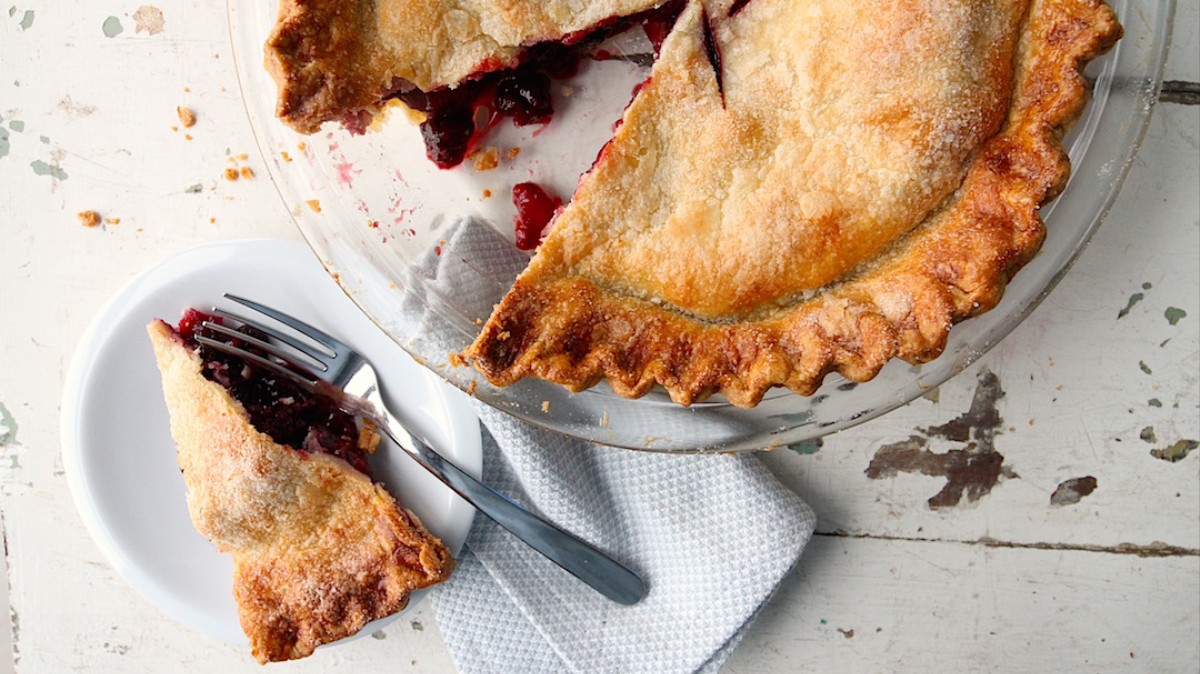 Pie mit Waldbeeren