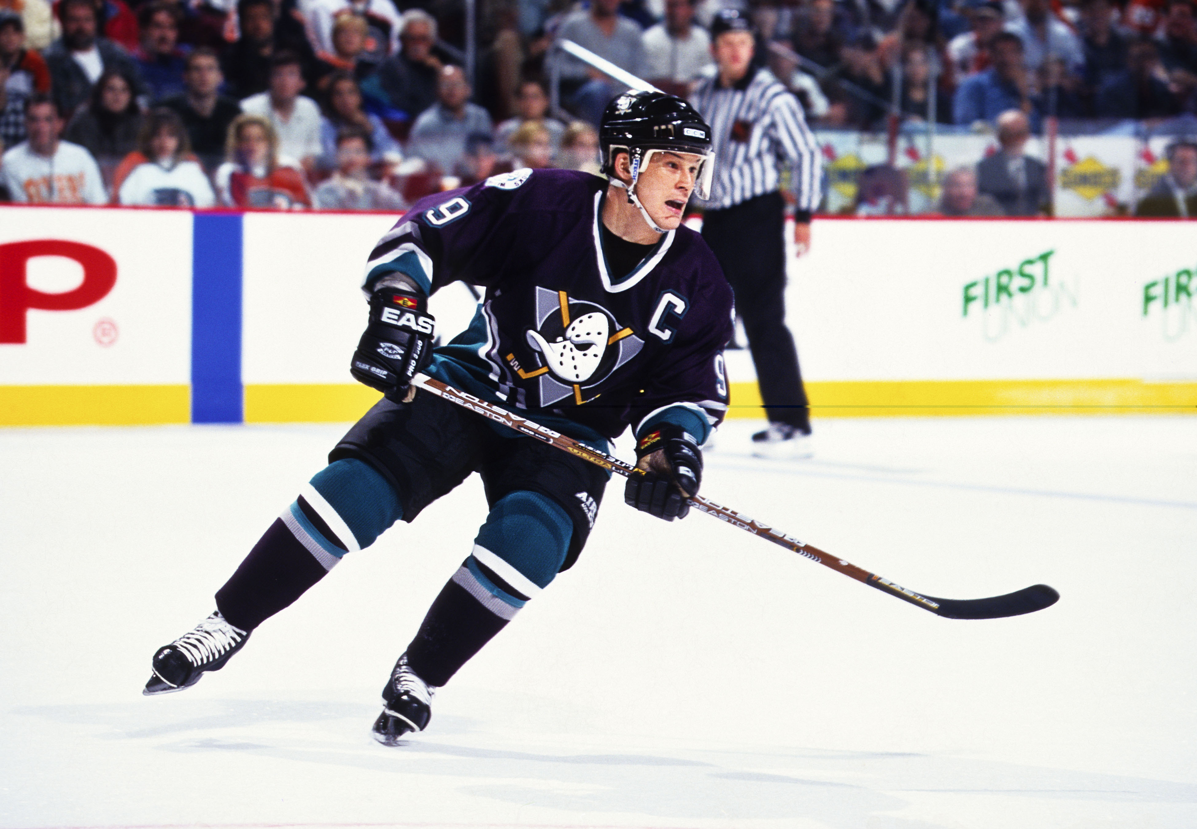 Hall of Famer Paul Kariya brought the NHL one of its first Asian