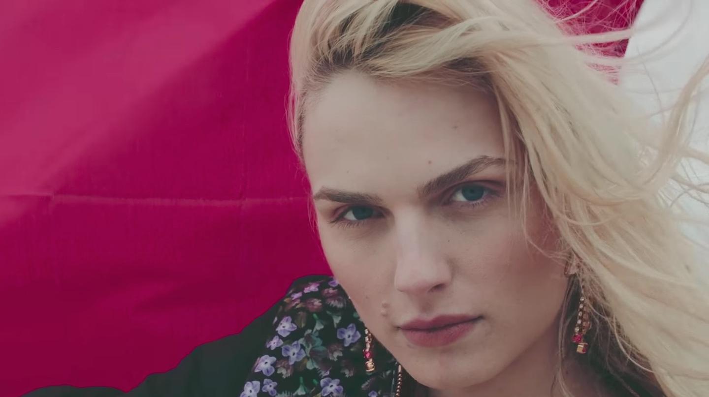 Waar ligt de grens tussen positieve aandacht voor transgenders en sensatiezucht van de media?