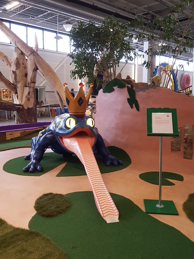 mini golf figurines