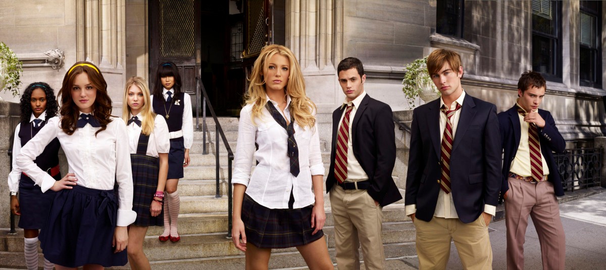 26 Of The Most Memorable Gossip Girl-Style Trends, From Tasteful To Tacky