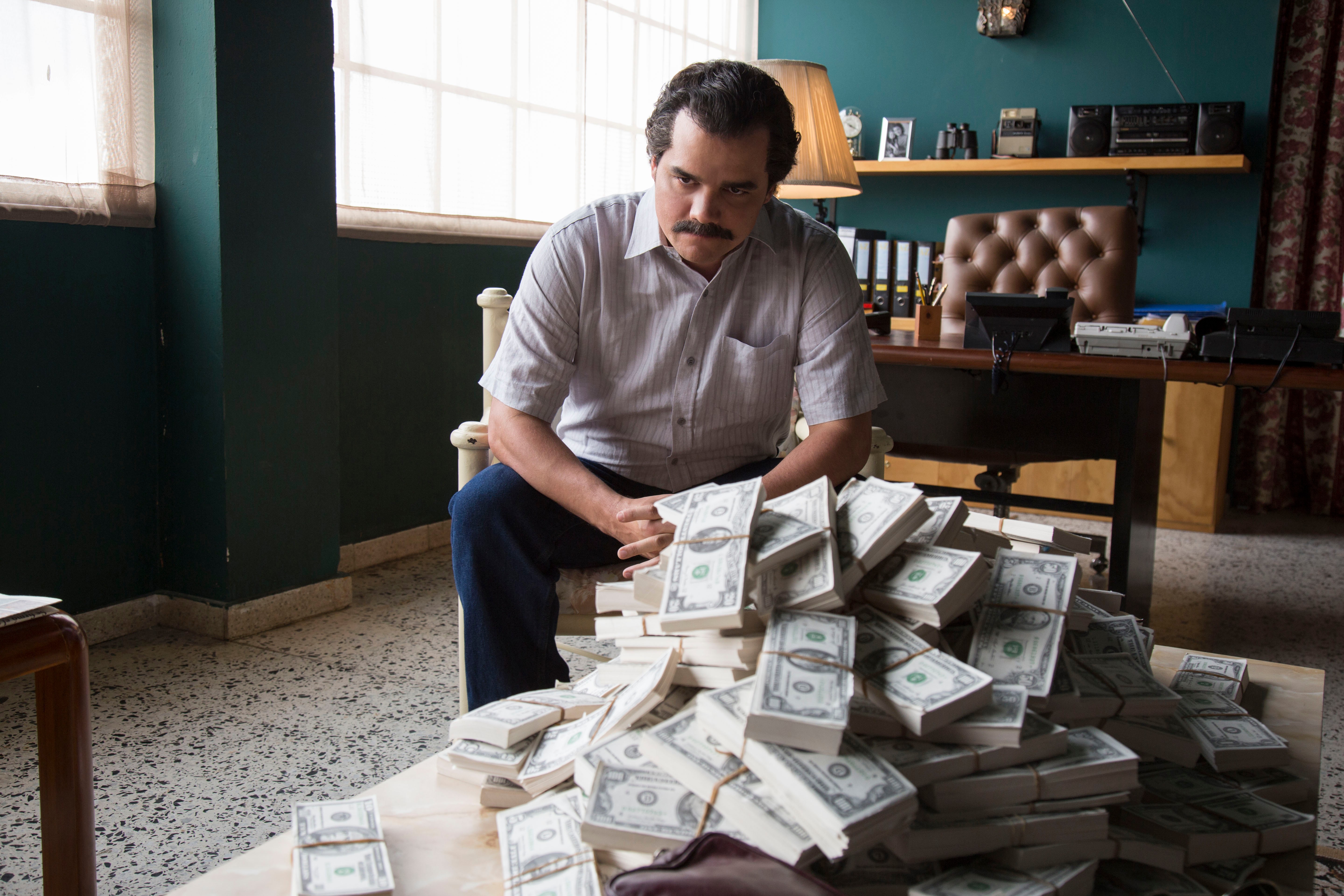 Pablo Escobar S Brother Is Suing Netflix For 1 Billion